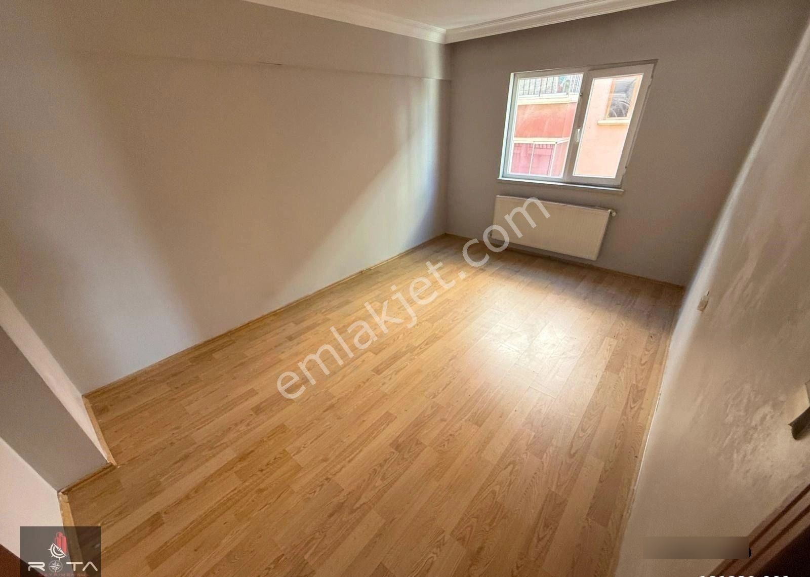 Rota'dan Seval Cd Üzeri Yüksek Kat 3+1 Geniş Daire Çift Balkonlu - Görsel 9