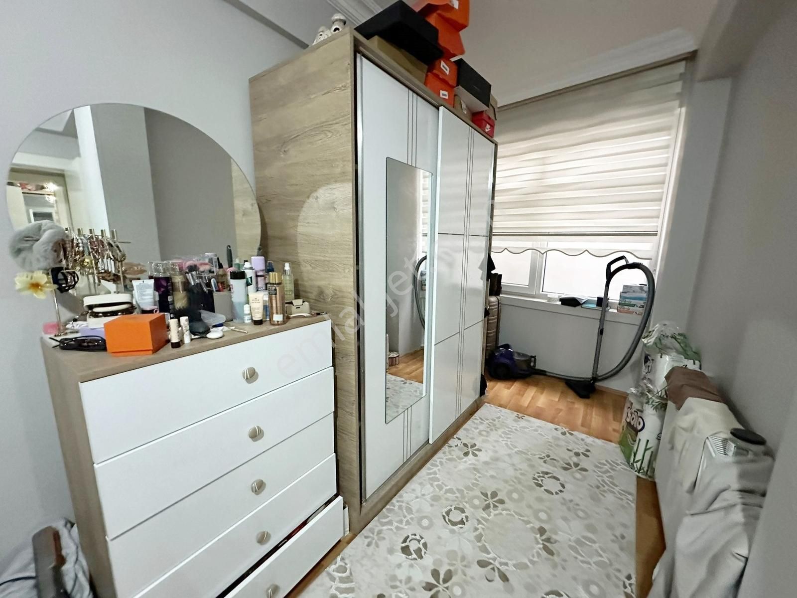 3+1 Kat Konumunda Ayvalı Kapalı Pazar Karşısı Krediye Uygun !!! - Görsel 34