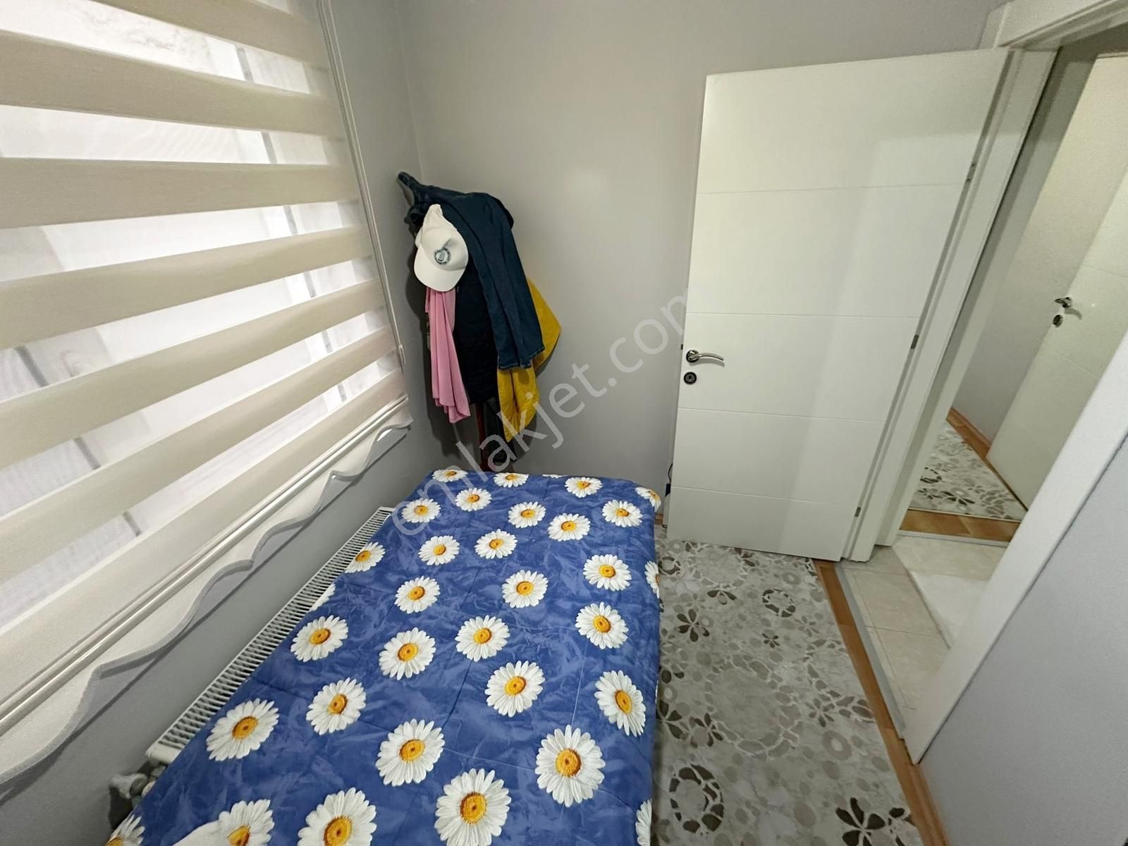 3+1 Kat Konumunda Ayvalı Kapalı Pazar Karşısı Krediye Uygun !!! - Görsel 27