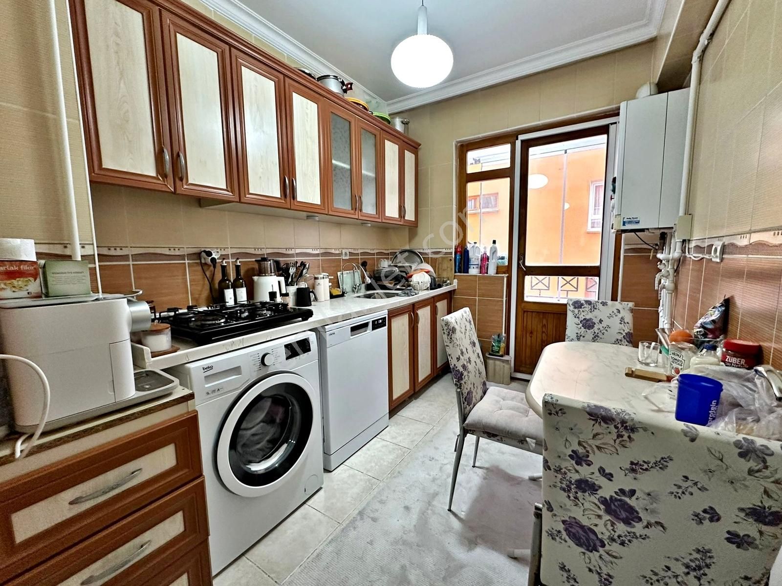 3+1 Kat Konumunda Ayvalı Kapalı Pazar Karşısı Krediye Uygun !!! - Görsel 5