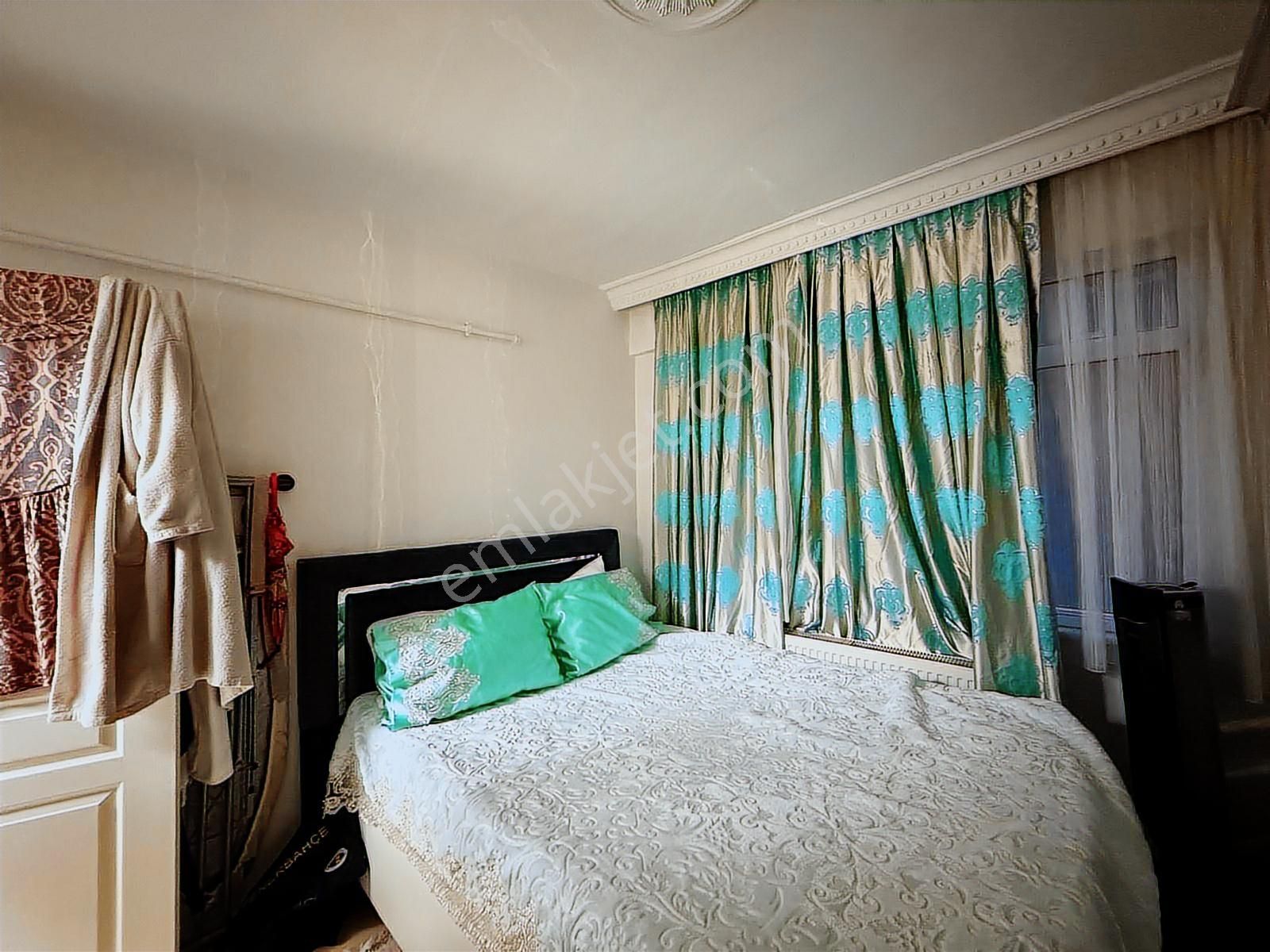 Fatih Karagümrük 2+1 Satılık Daire - Görsel 3