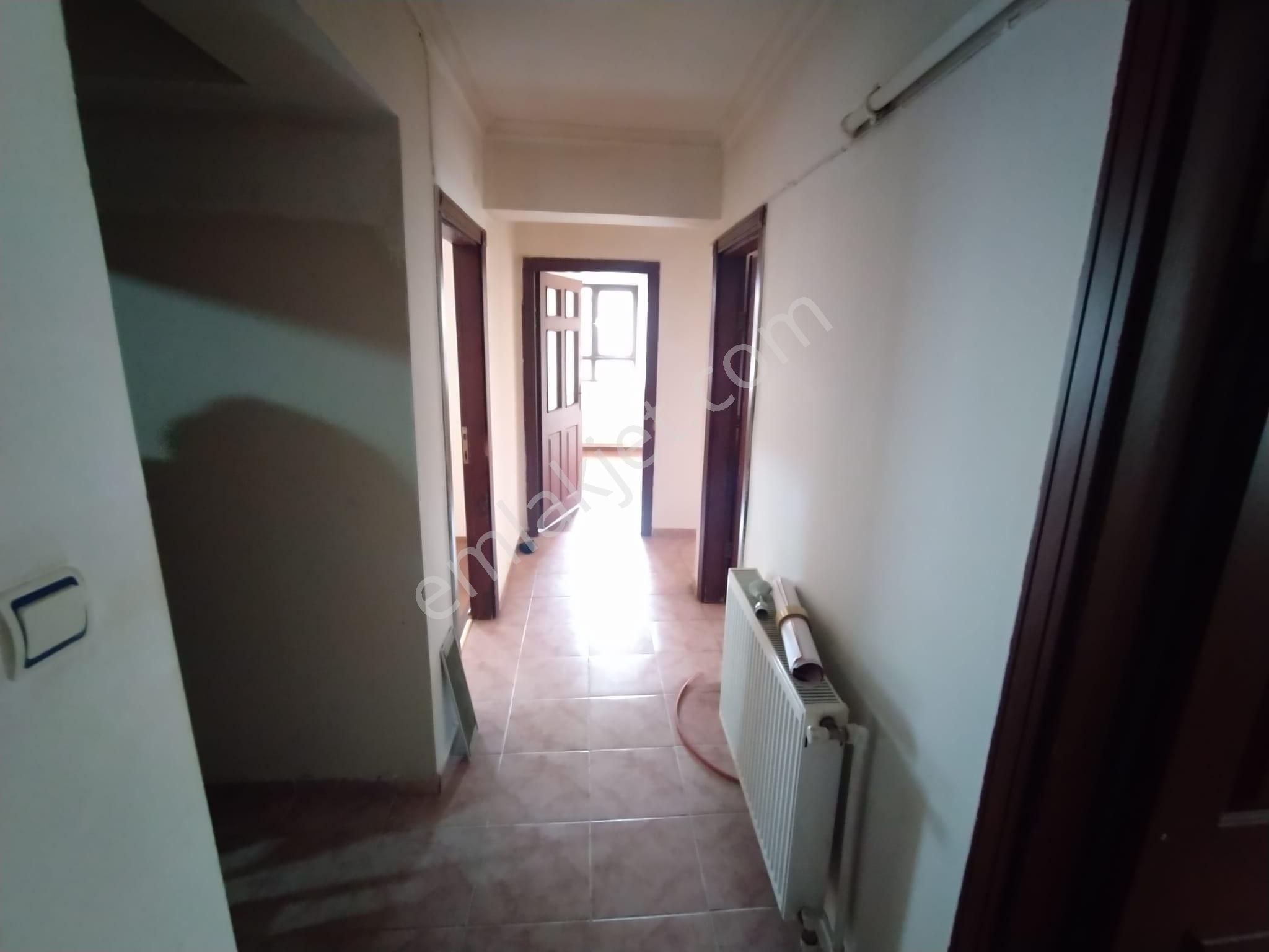 Relax'tan Şentepe Merkez Cami Cadde Kenarı Orta Kat 3+1 - Görsel 9