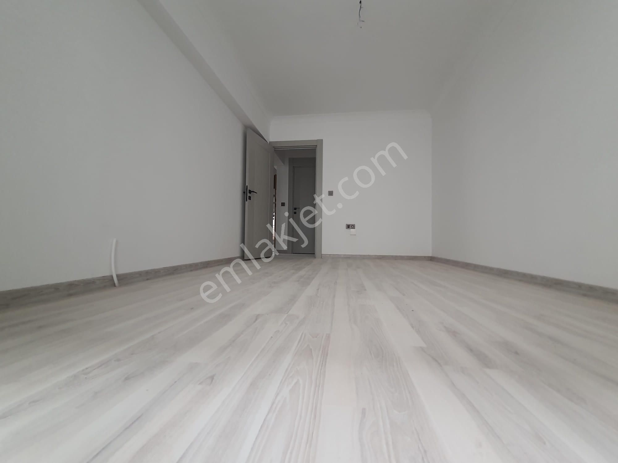 Kent'ten Mutlu Mahallesi Cadde Üzeri Sıfır 3+1 Fırsat Daire!!! - Görsel 17