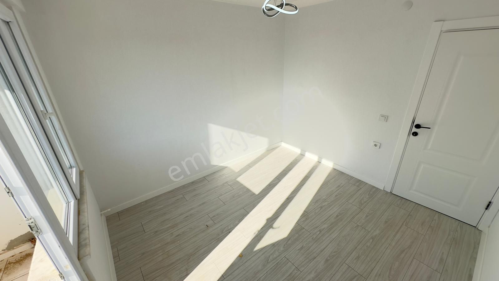 Cantan Emlaktan Akçay Altınkum'da Lüks Tasarım 3+1 Geniş Mutfaklı - Görsel 8