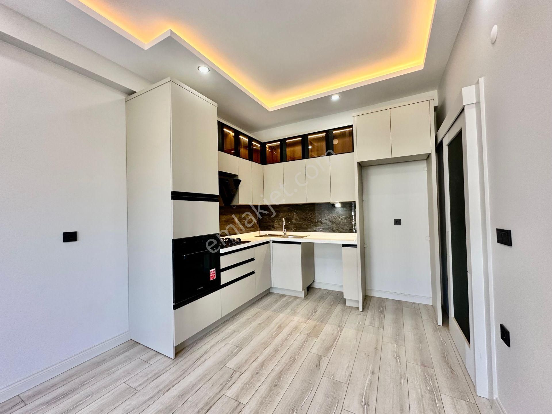 ꧁akçay Ay Emlaktan꧂güre'de Lüks Sitede Bahçe Kullanımlı Müstakil Tadında Satılık 1+1 Şık Daire - Görsel 8