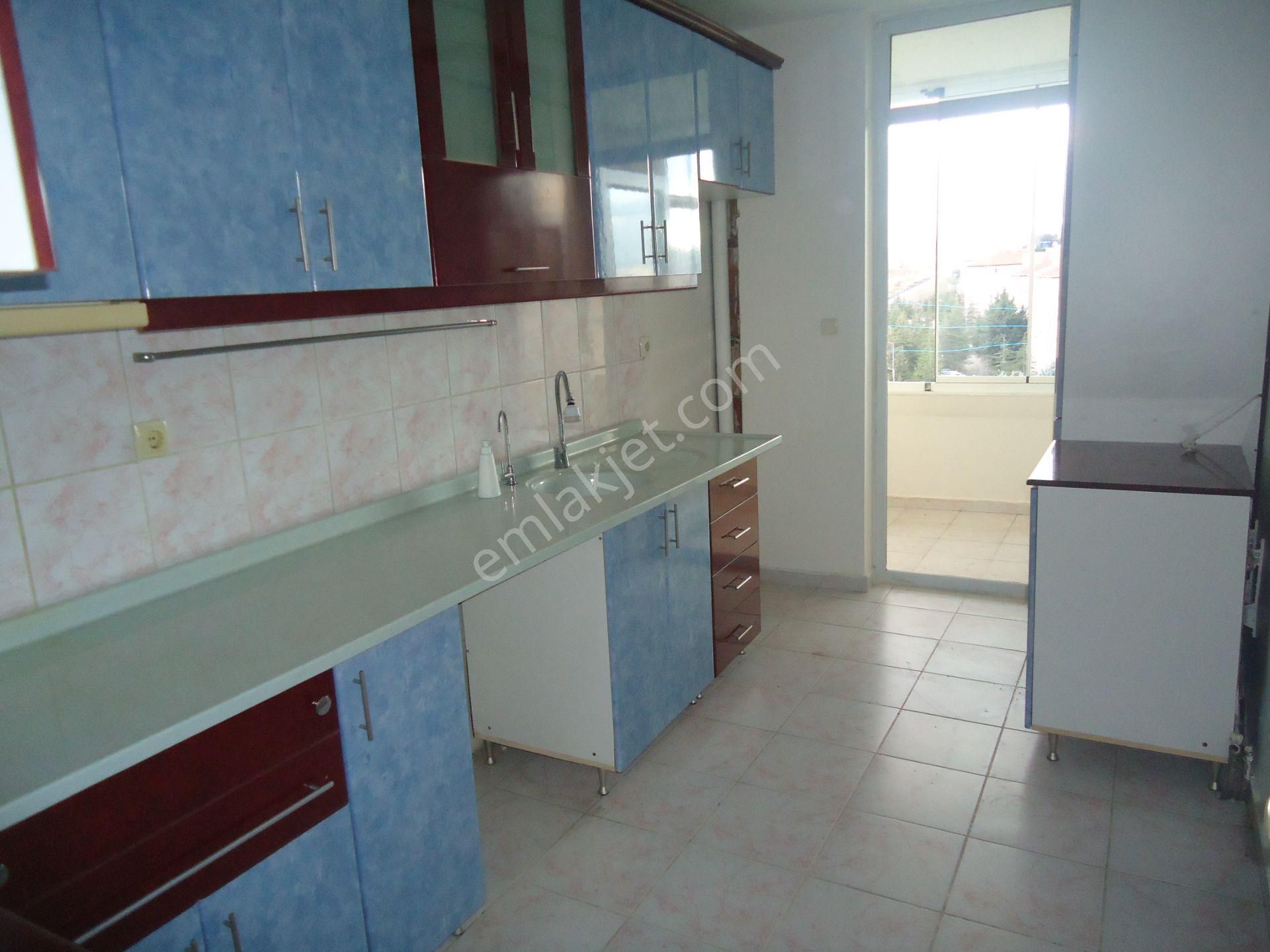 Krc'den Harman Mahallesinde Katta Kiralık 3+1 Daire