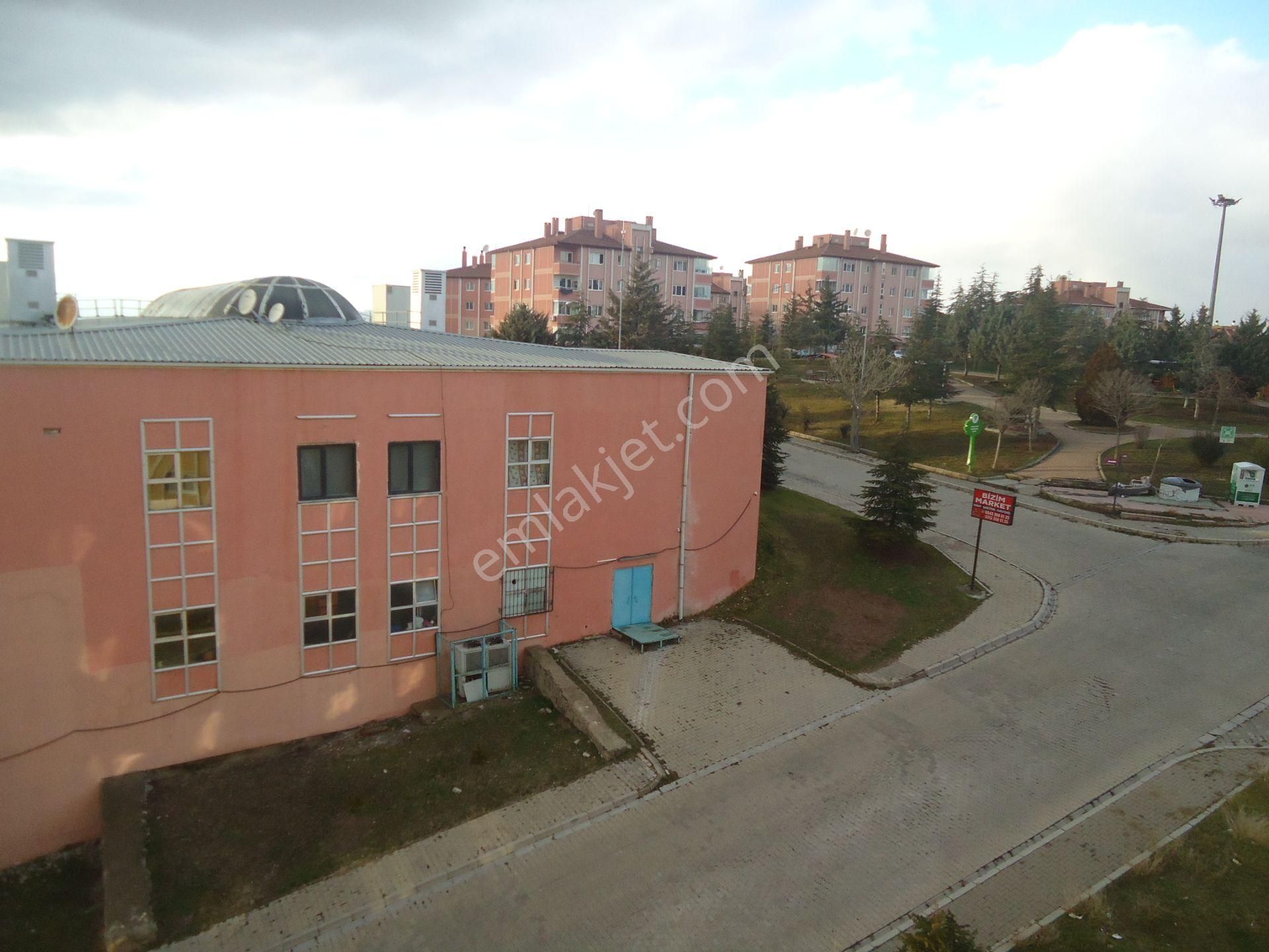 Krc'den Harman Mahallesinde Katta Kiralık 3+1 Daire - Görsel 24