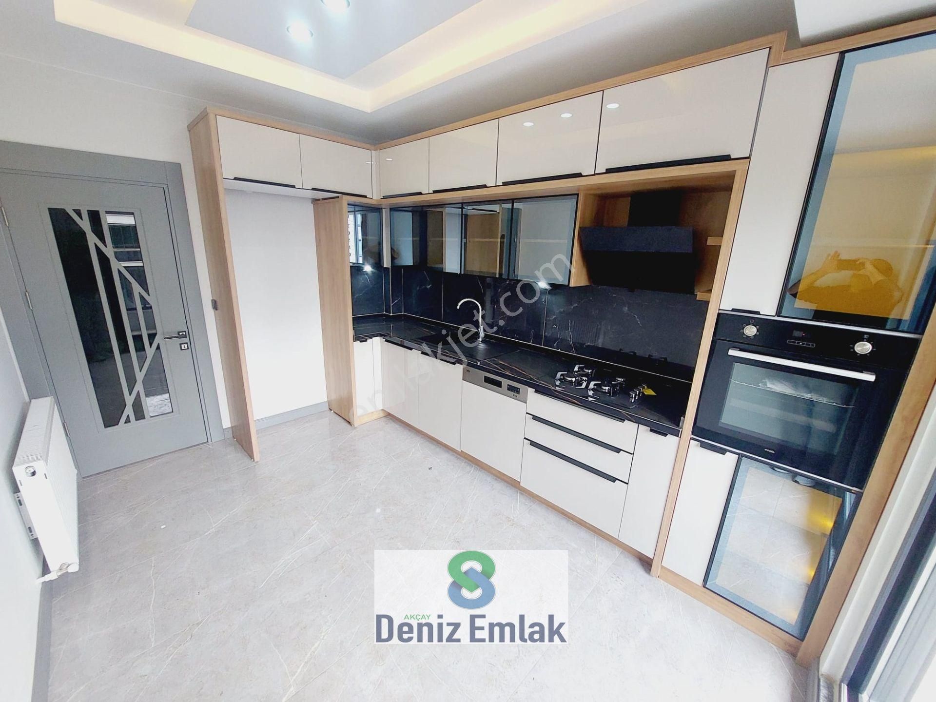 Denizden Akçayda Öncephe Ebeveynli Lüks Satılık 2+1 Daire. - Görsel 31