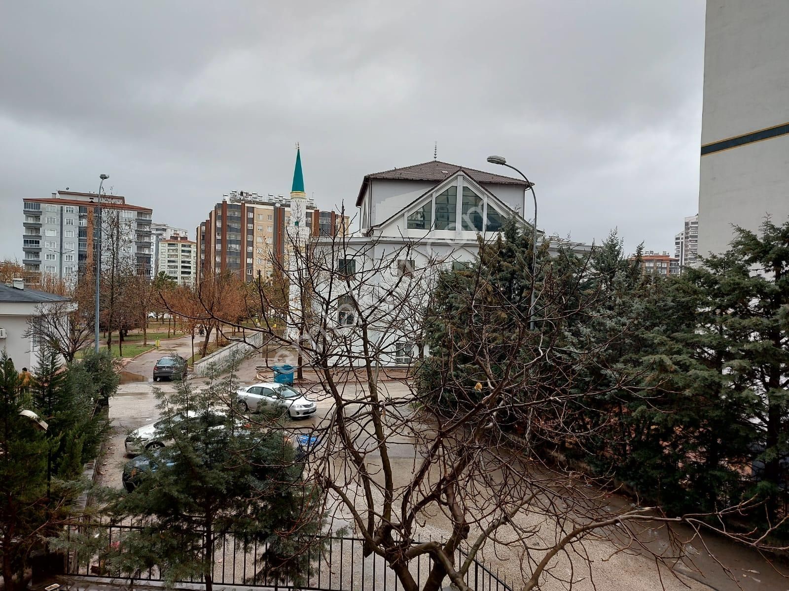Şahintepe'de Toprak Emlaktan Satılık 3+1 Daire Geniş Ferah Daire - Görsel 35