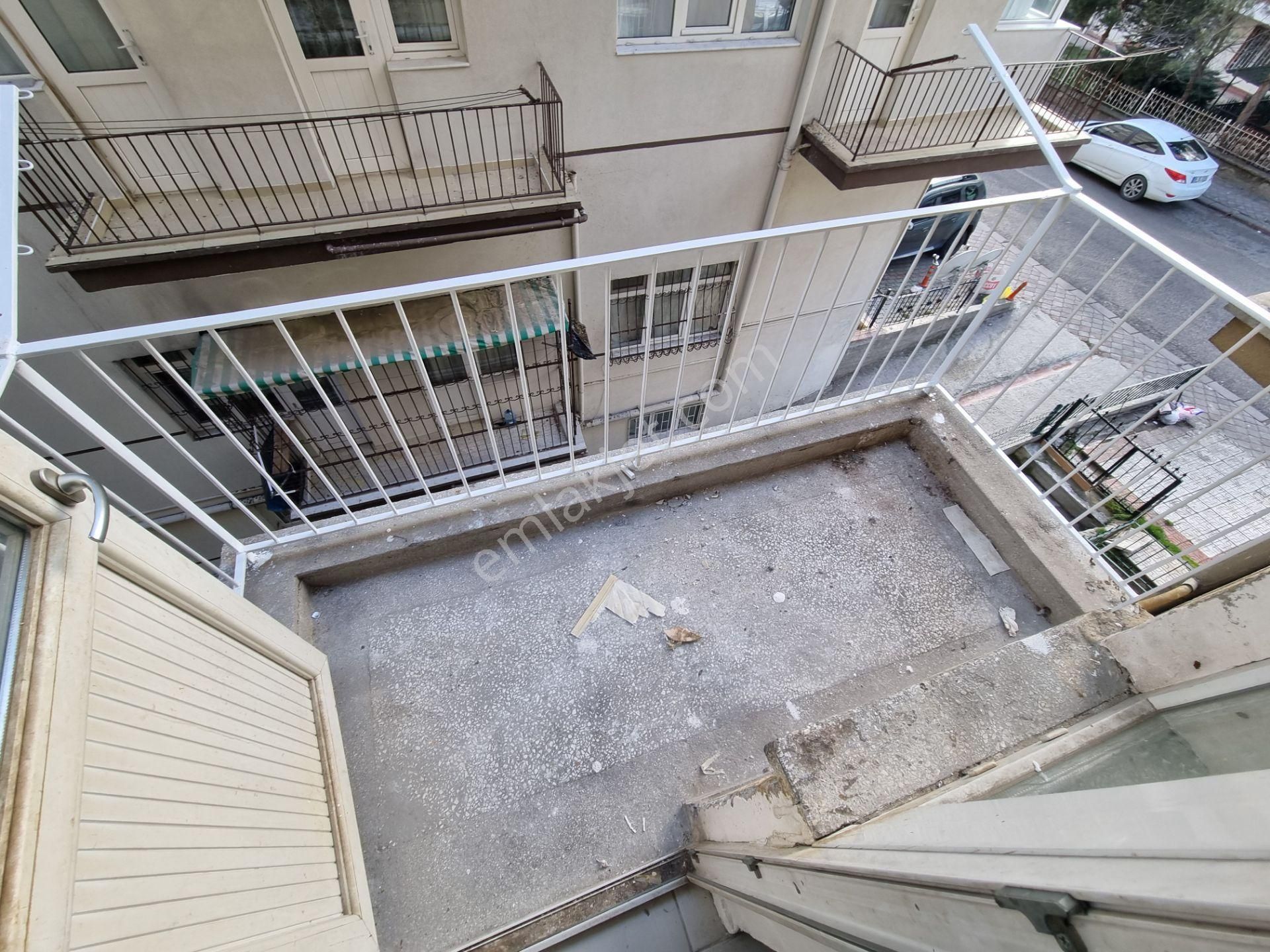 Kıvrımlı Caddesinde 3+1 Katta Güney Ön Cephe Kombili Yapılı - Görsel 25