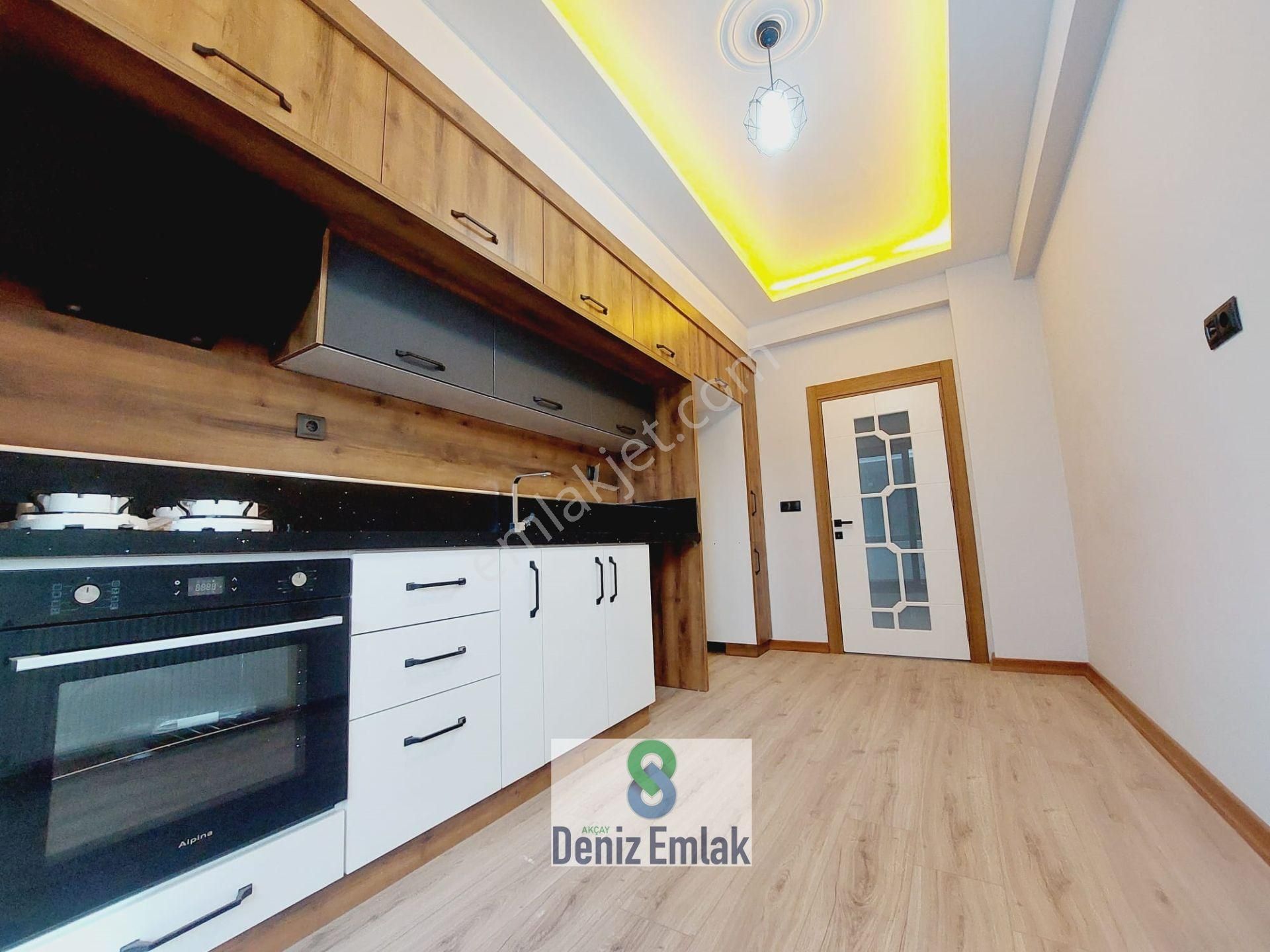 Denizden Akçayda Ebeveynli Asansörlü Lüks Satılık 2+1 Daire. - Görsel 14