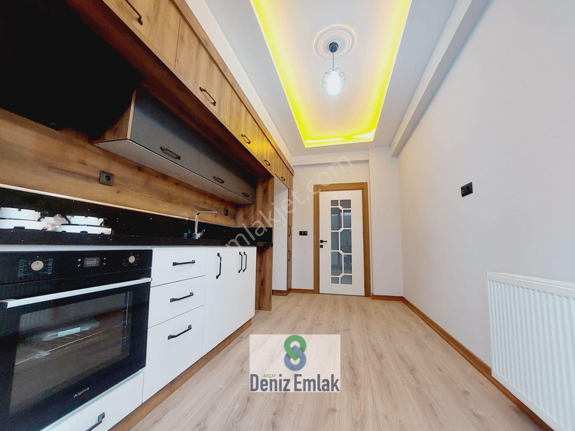 Denizden Akçayda Ebeveynli Asansörlü Lüks Satılık 2+1 Daire. - Görsel 19