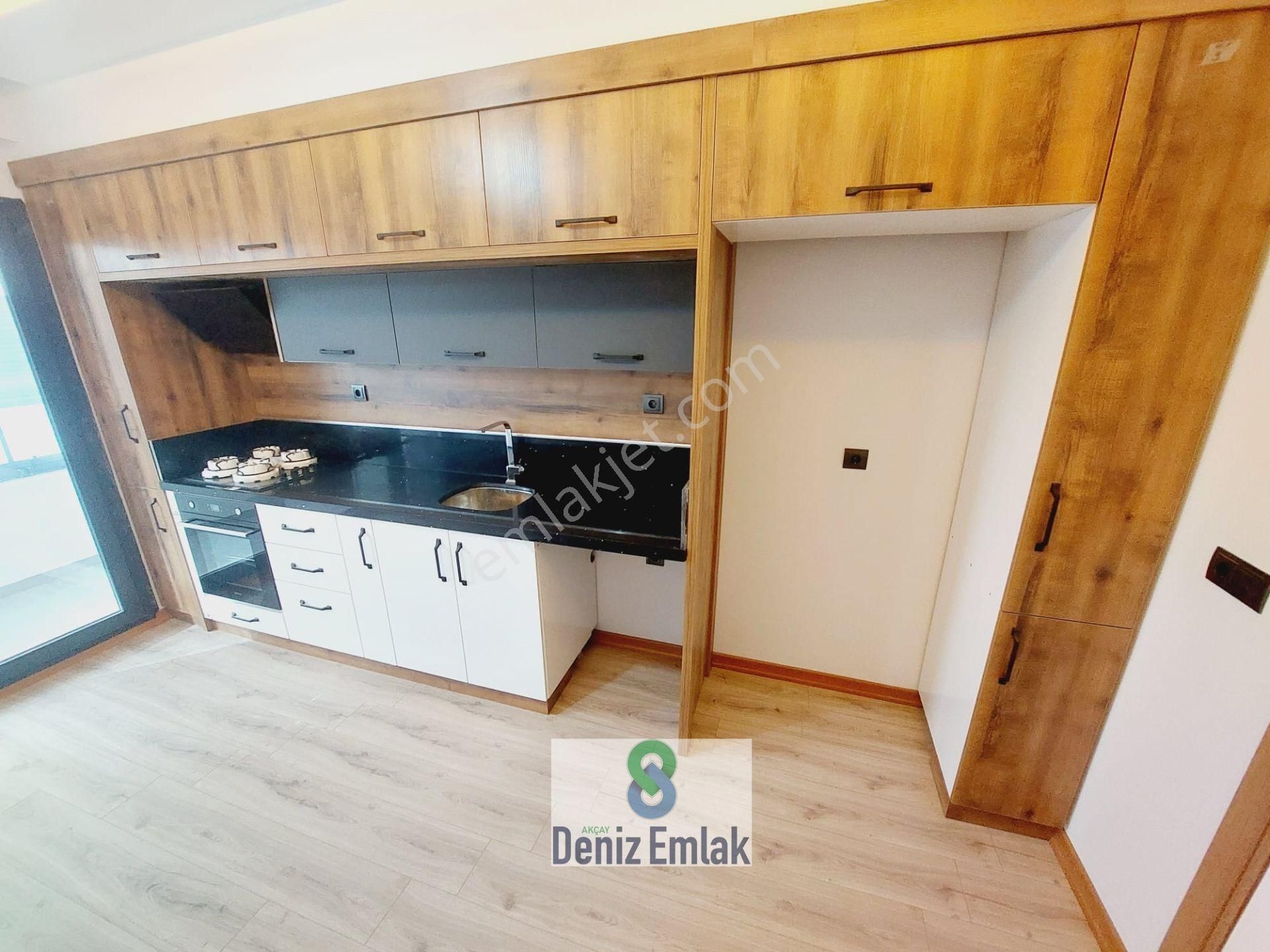 Denizden Akçayda Ebeveynli Asansörlü Lüks Satılık 2+1 Daire. - Görsel 27
