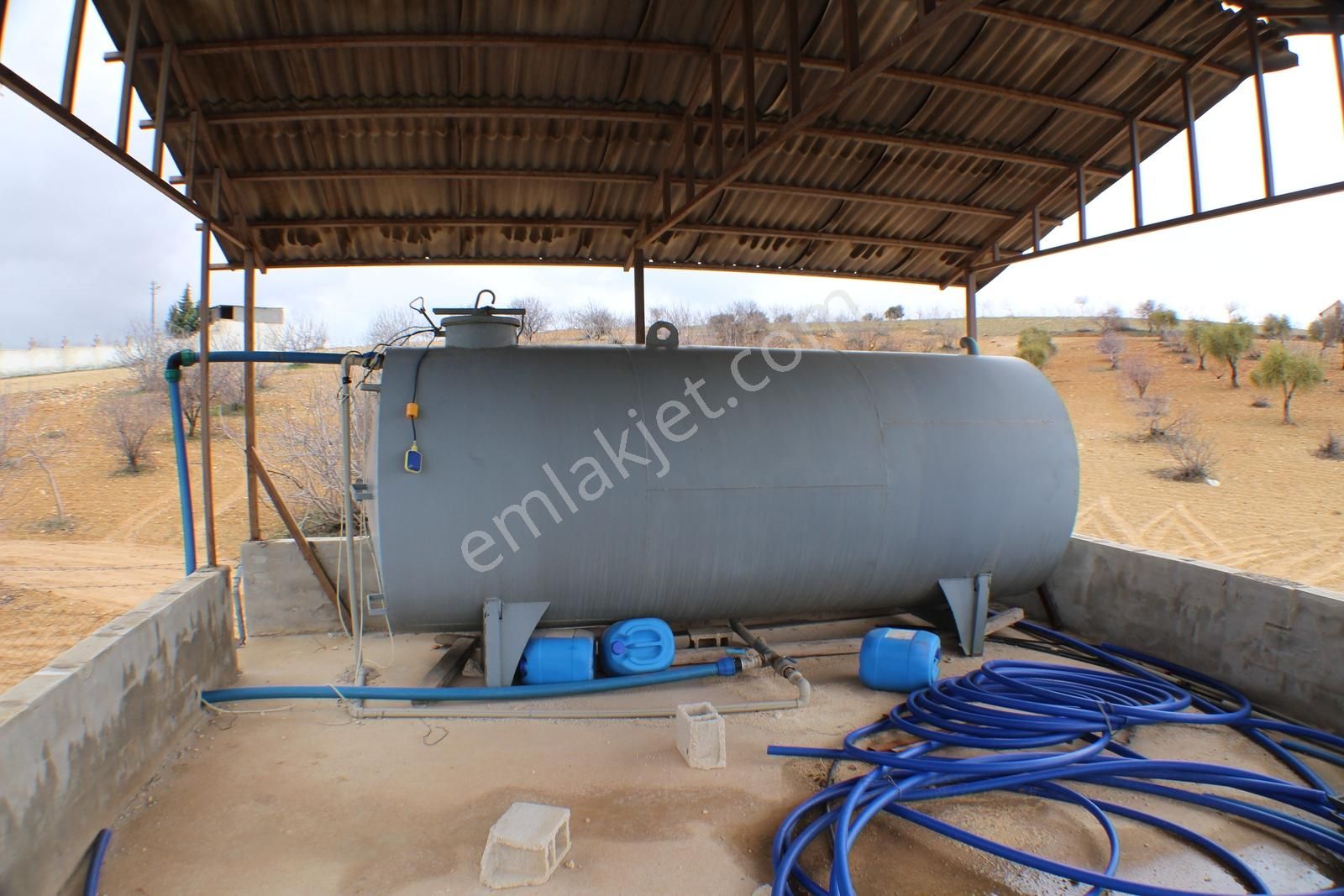 Serincede Satlık Asfalt Üstü Etrafı Çevrili Bag - Görsel 5