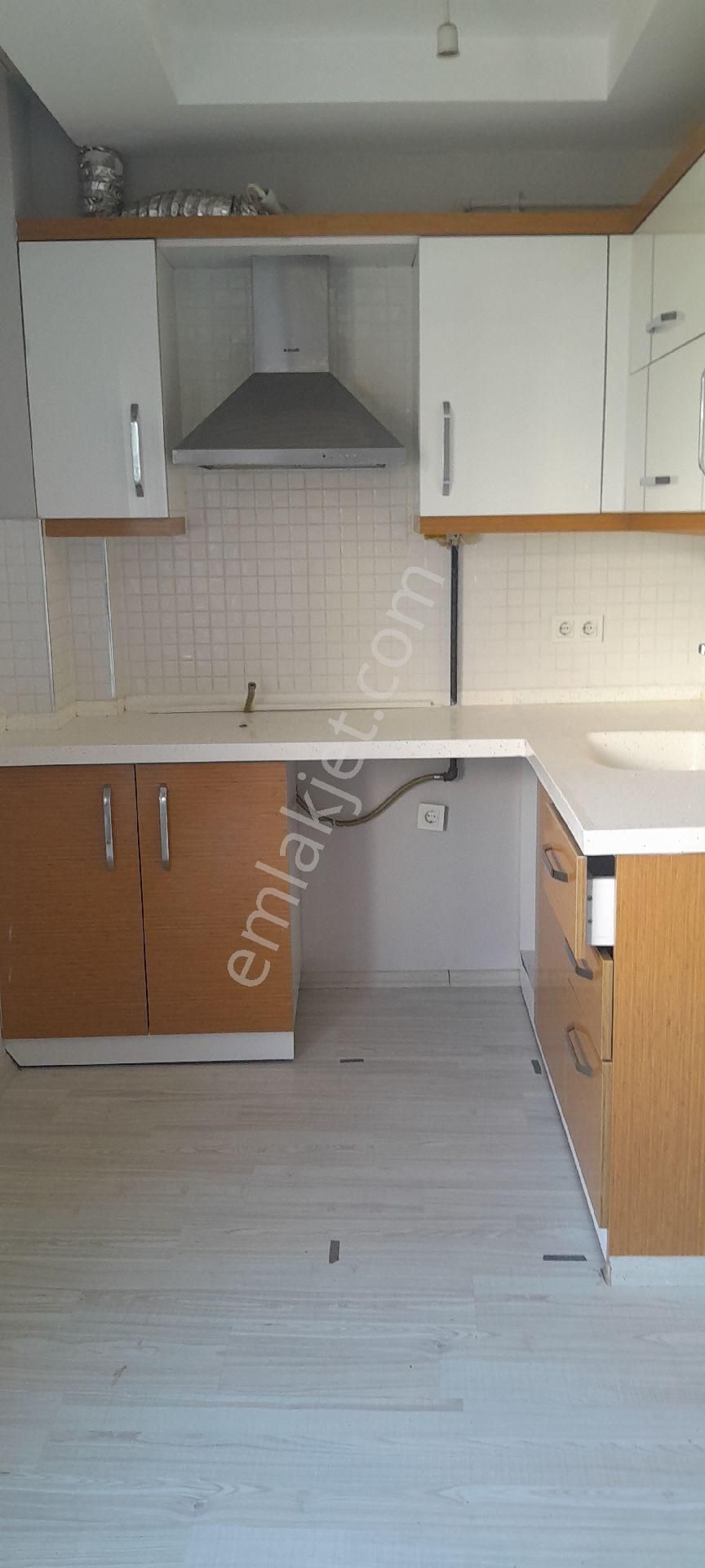 2+1 35 M2 Acık Mutfak 15 M2 10 M2 Adalı. - Görsel 2