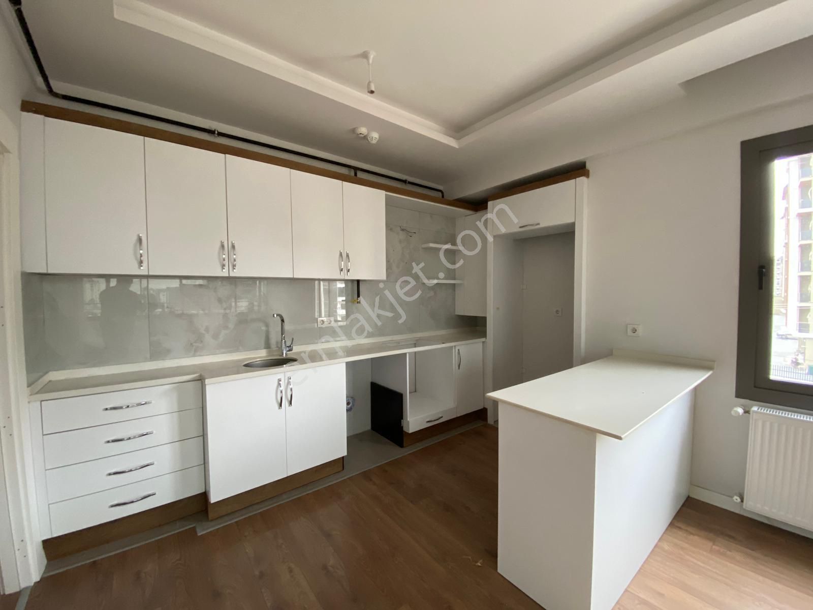 Karınca'dan 75.yıl'da Müstakil Tadında Doğalgazlı Tek Blok Kiralık!