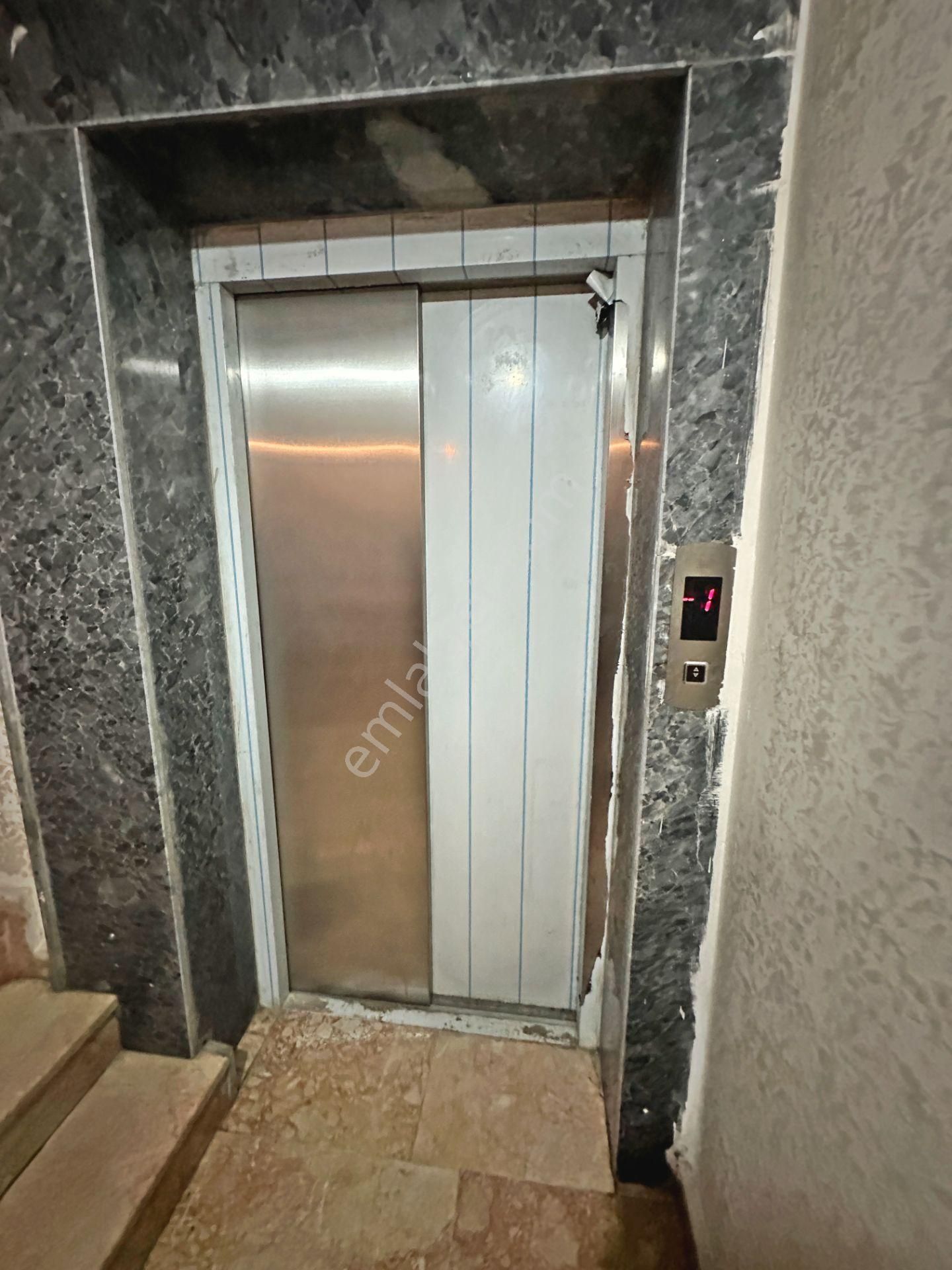 Anadolu Cadde Pararlelinde Asansörlü 3 Cepheli 3+1 Satılık Daire - Görsel 27