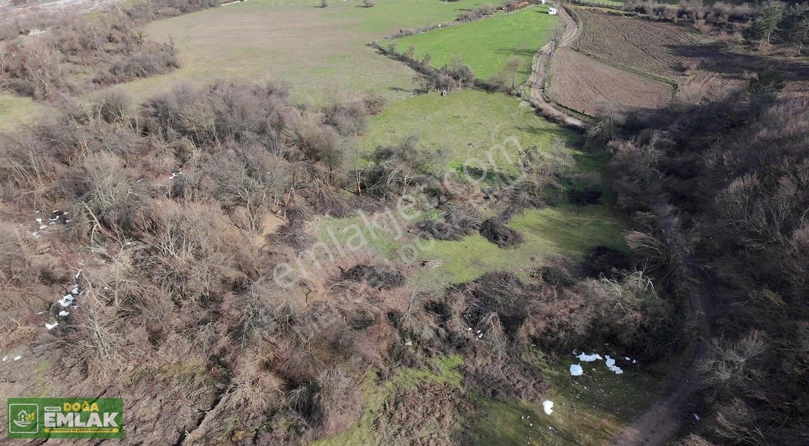 Mengen Babahızır Akbük'te Satılık 1.992 M² Yol Cepheli Tarla - Görsel 9