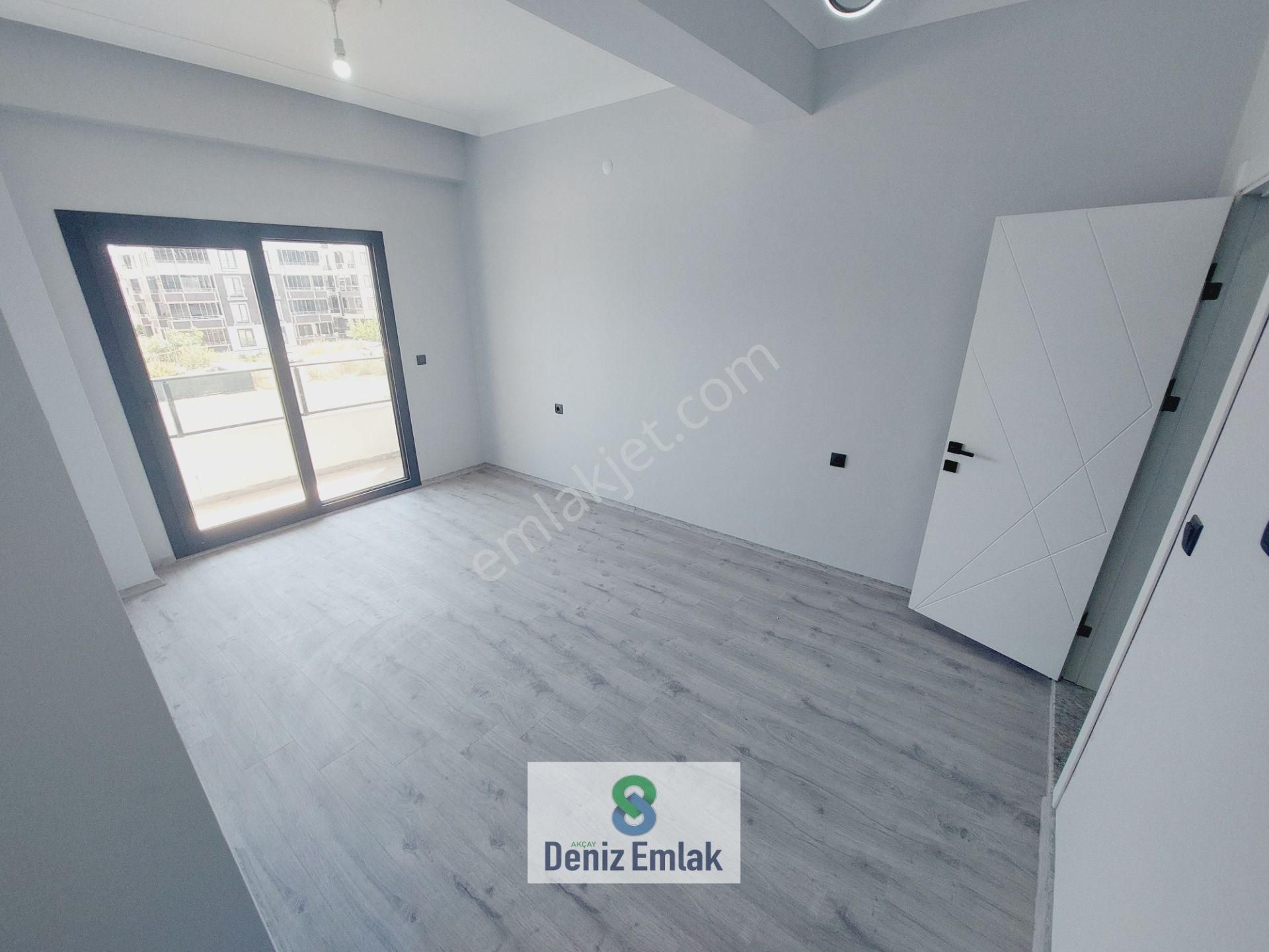 Denizden Akçayda Ön Cephe Ebeveynli Geniş Lüks Satılık 2+1 Daire. - Görsel 5