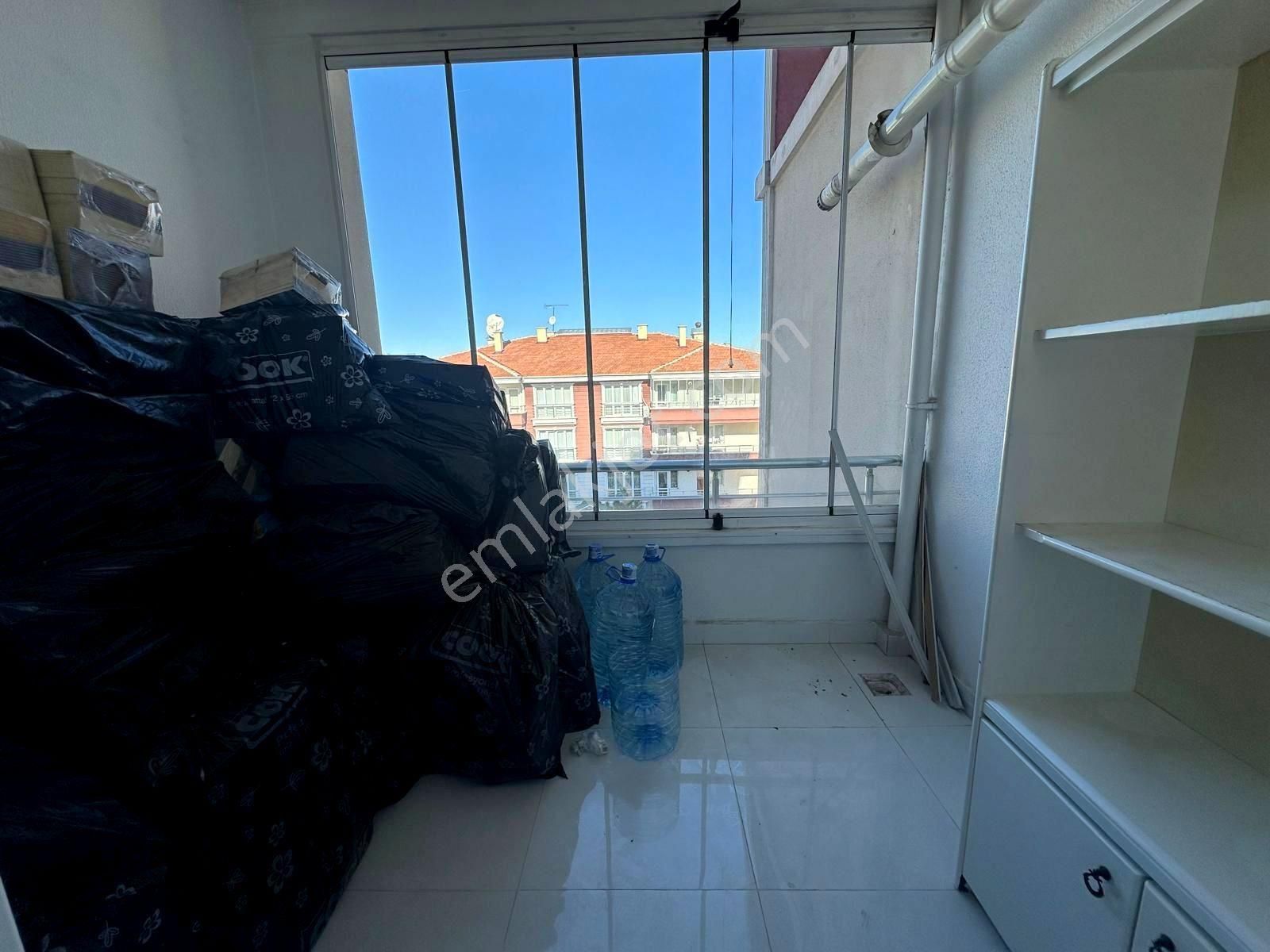 Emre Emlak'tan Selçukluda Site İçi 3+1 Arakat Masrafsız Satılık Daire - Görsel 11