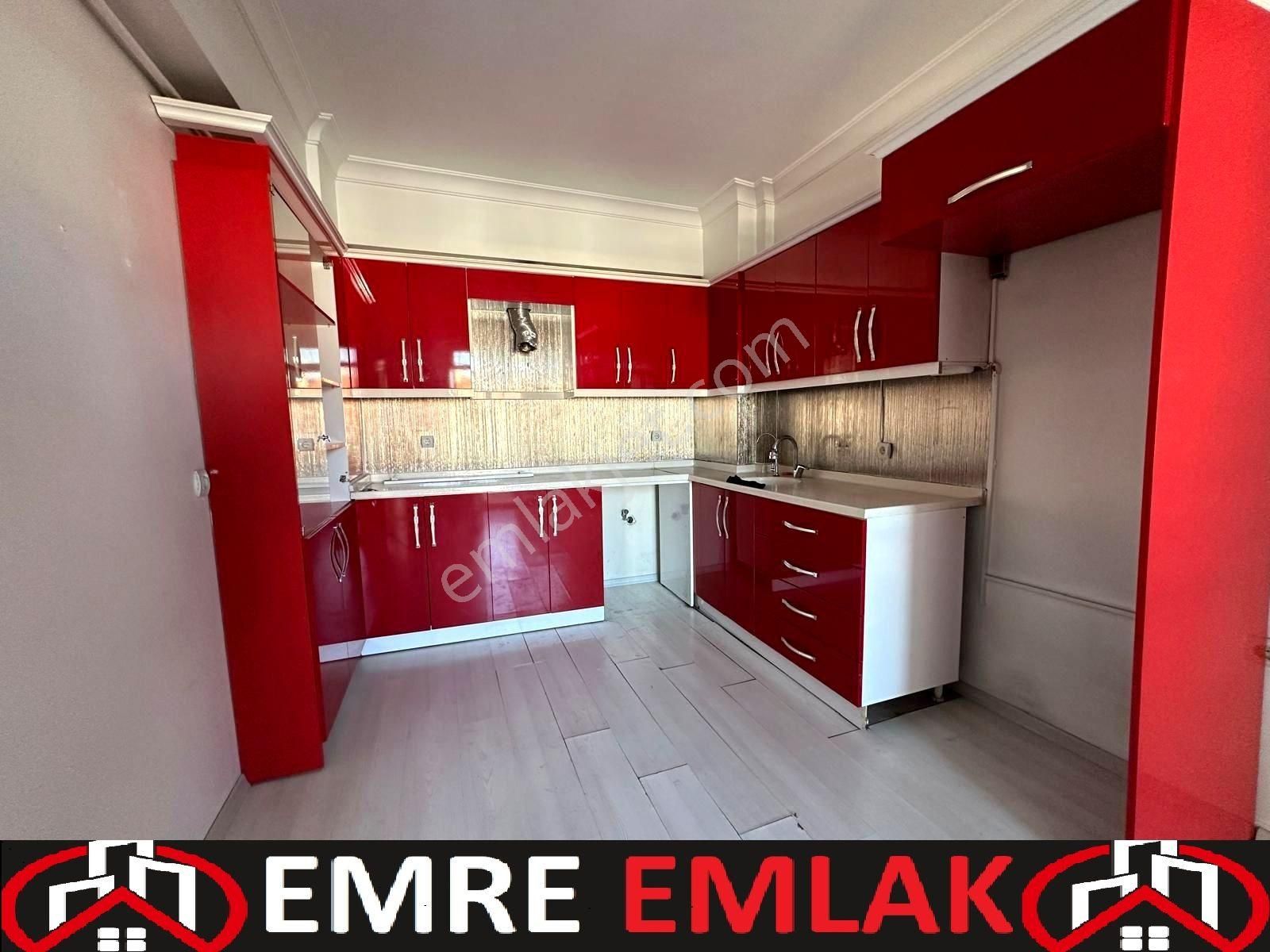 Emre Emlak'tan Selçukluda Site İçi 3+1 Arakat Masrafsız Satılık Daire