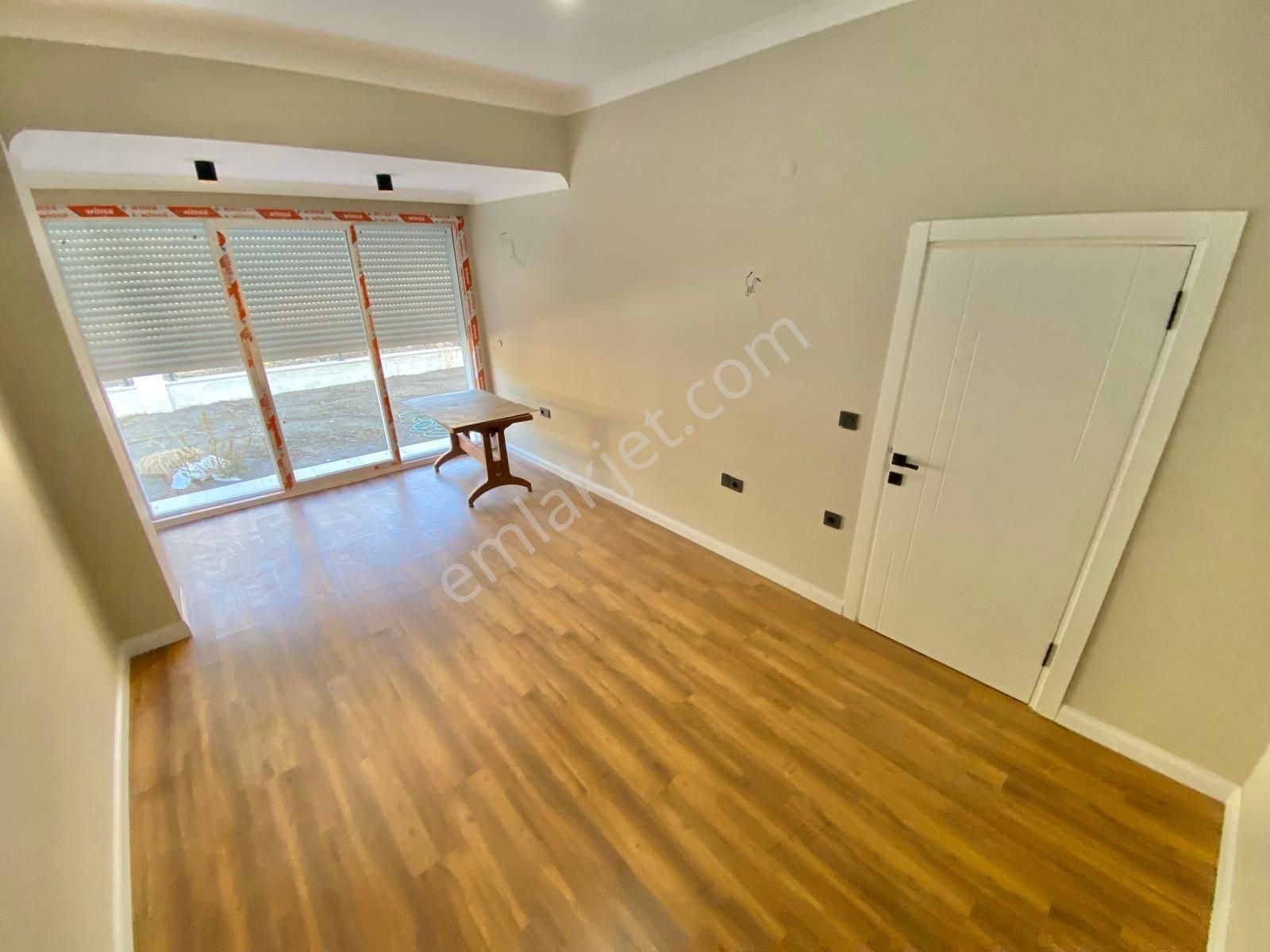 Yükselden Müstakil Deniz Manzaralı 420 M2 Arsa İçinde Villa - Görsel 32