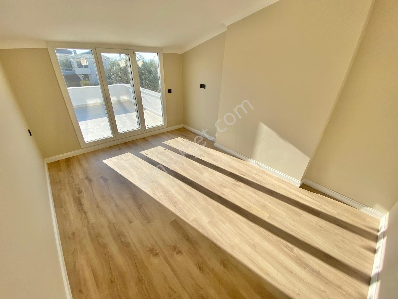 Yükselden Müstakil Deniz Manzaralı 420 M2 Arsa İçinde Villa - Görsel 13