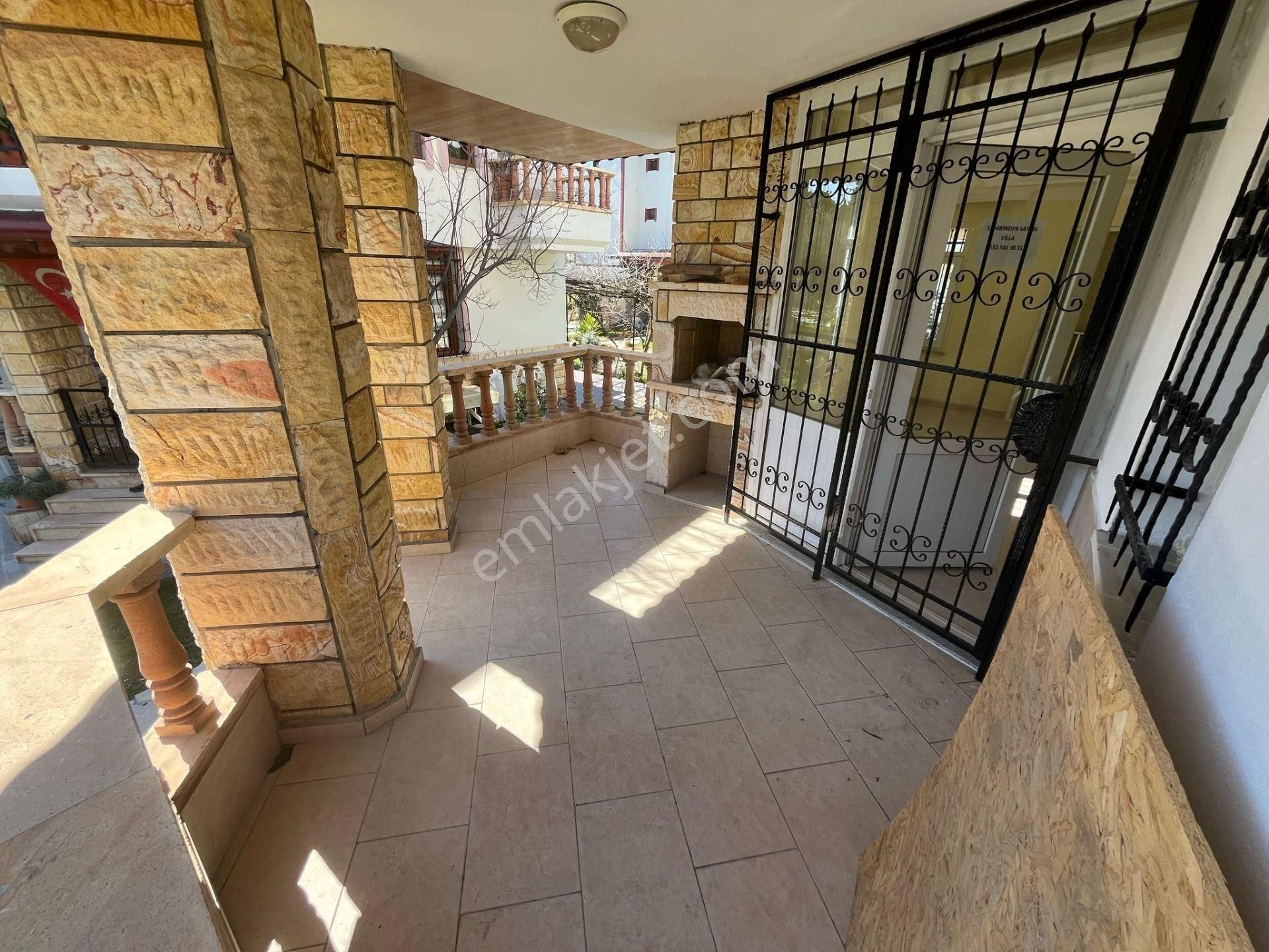 Yükselden Gürede Denize Yakın Havuzlu Geniş M2'li Şık 5+1 Villa - Görsel 12