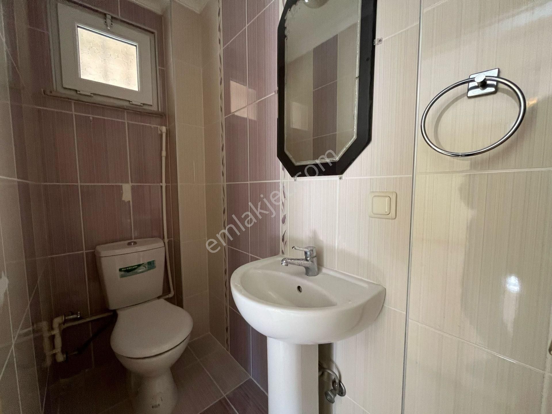 Yükselden Gürede Denize Yakın Havuzlu Geniş M2'li Şık 5+1 Villa - Görsel 17