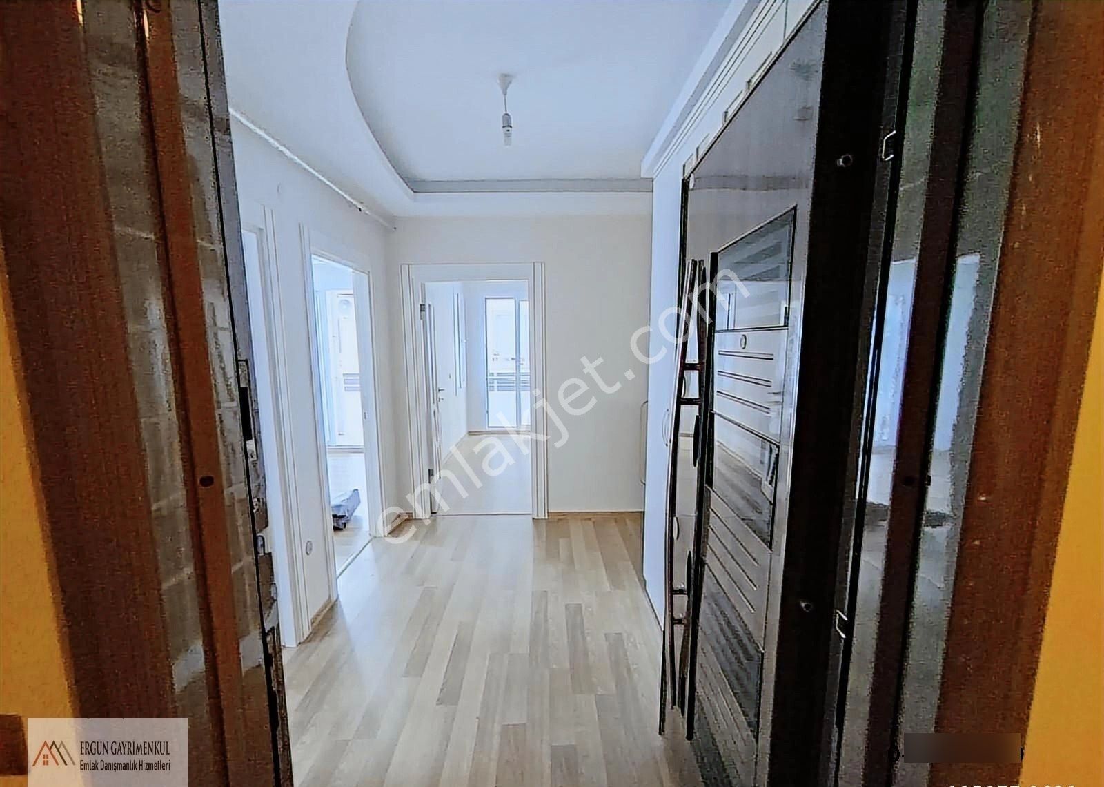 Ergünden Osmaniyede Doğalgazlı Herkat Tek Daire 3+1 Kiralık - Görsel 24
