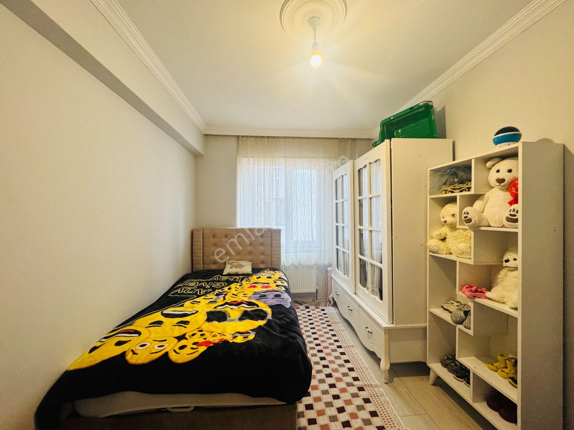 Güven'den Kapalı'da İskanlı Kombili K.otoparklı Geniş 3+1 Daire - Görsel 19