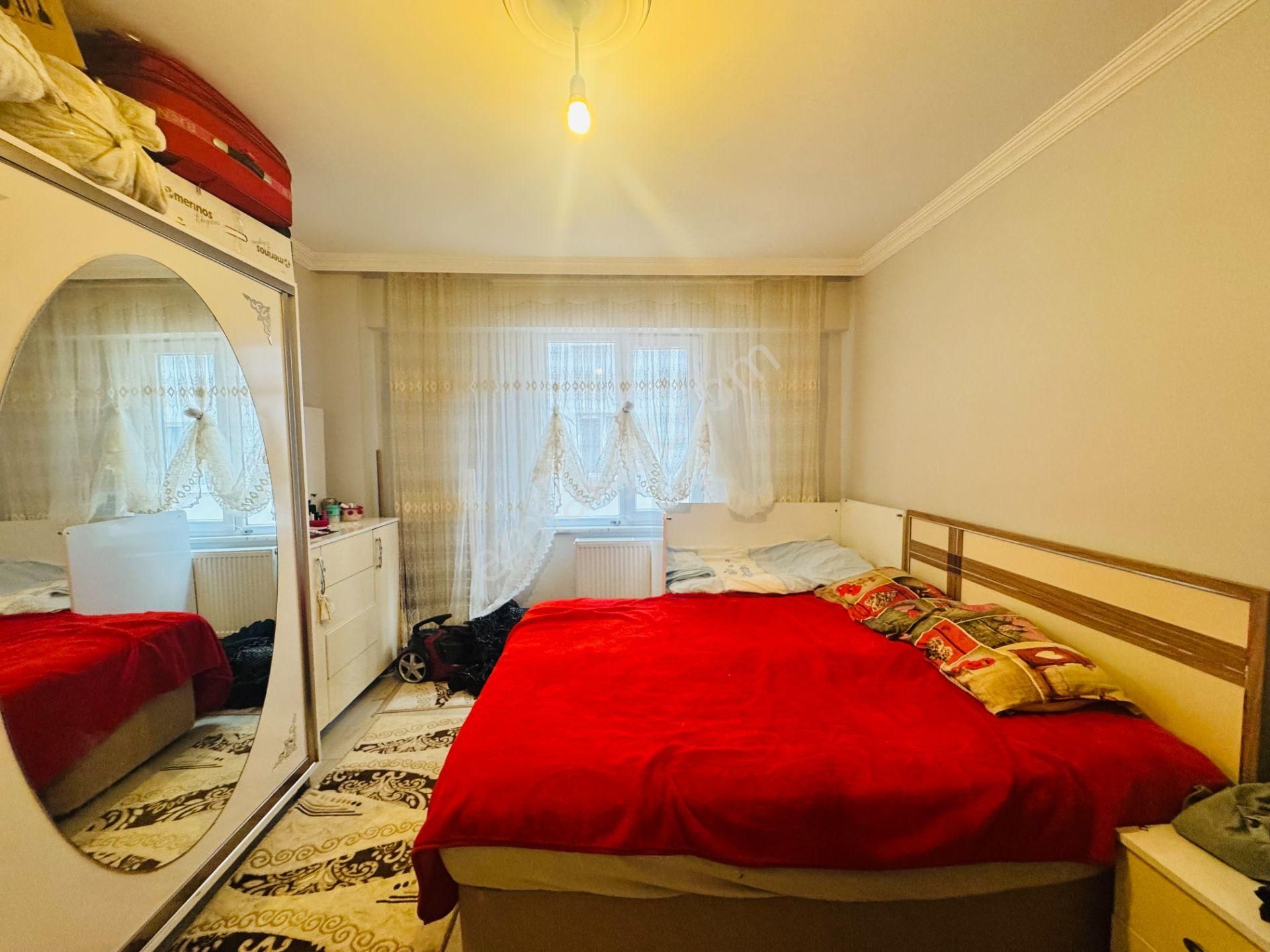 Güven'den Kapalı'da İskanlı Kombili K.otoparklı Geniş 3+1 Daire - Görsel 13