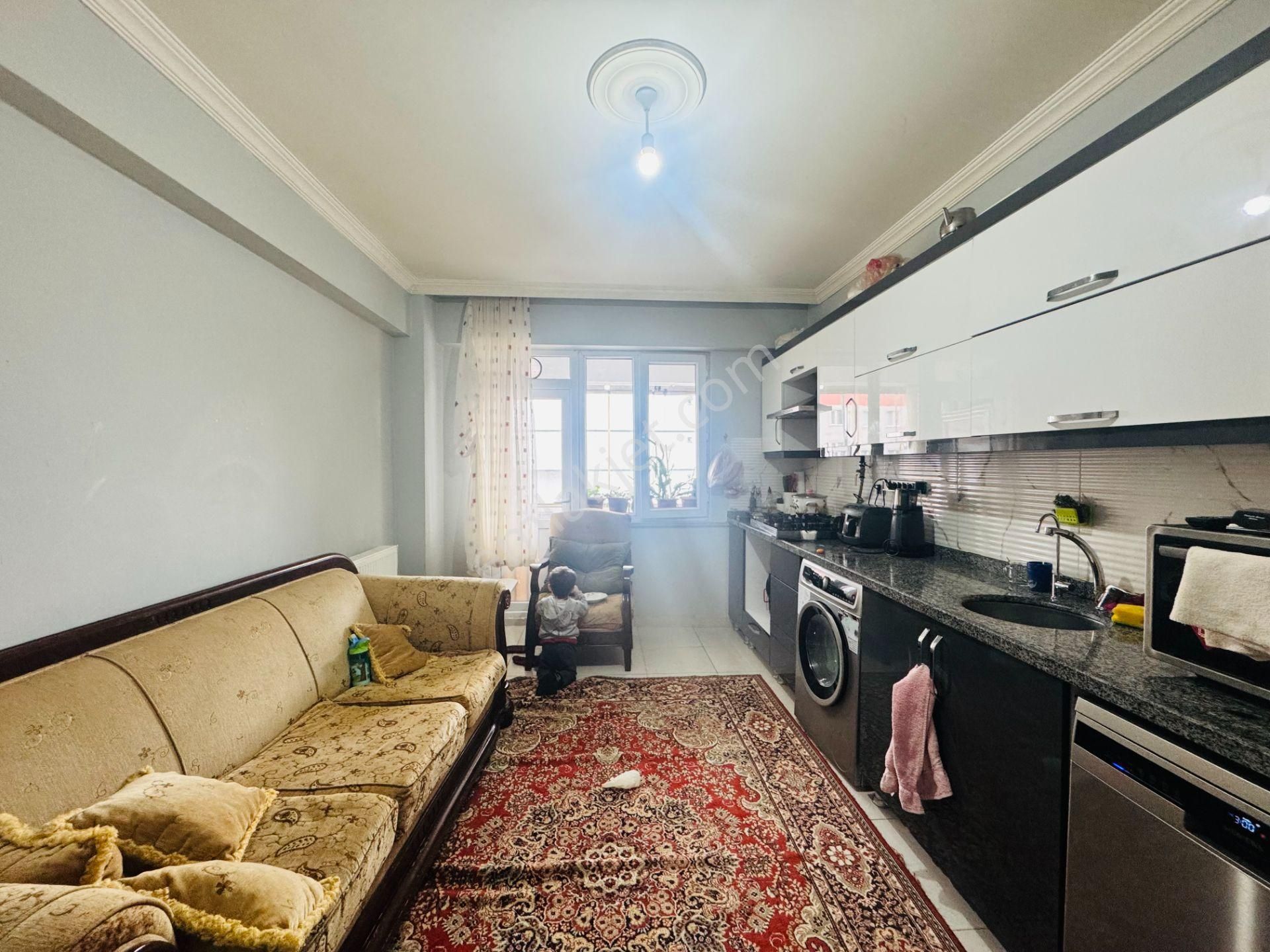 Güven'den Kapalı'da İskanlı Kombili K.otoparklı Geniş 3+1 Daire - Görsel 9