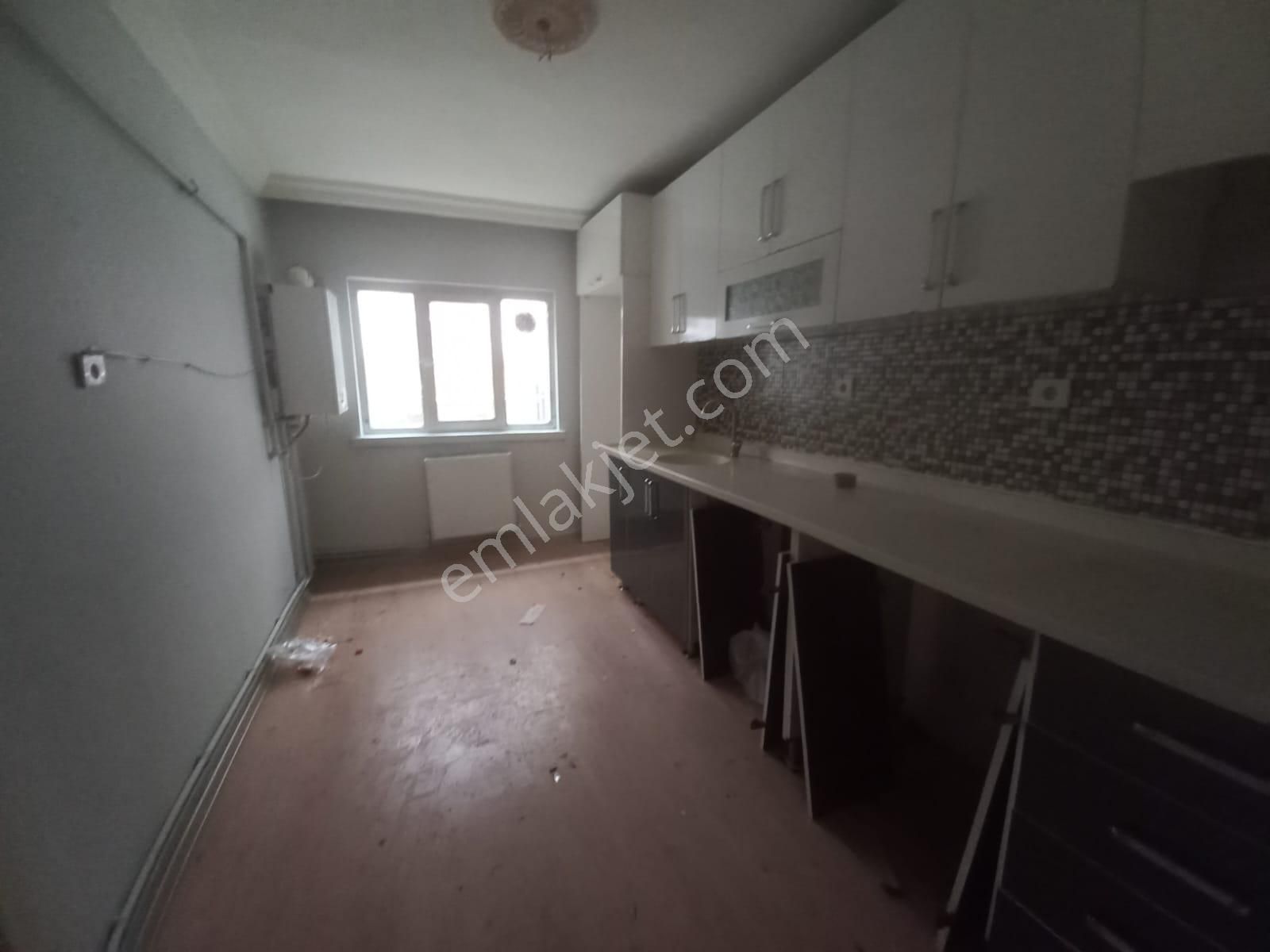 Mç Emlak'tan Plevne Mahallesin'de 3+1 Satılık Daire