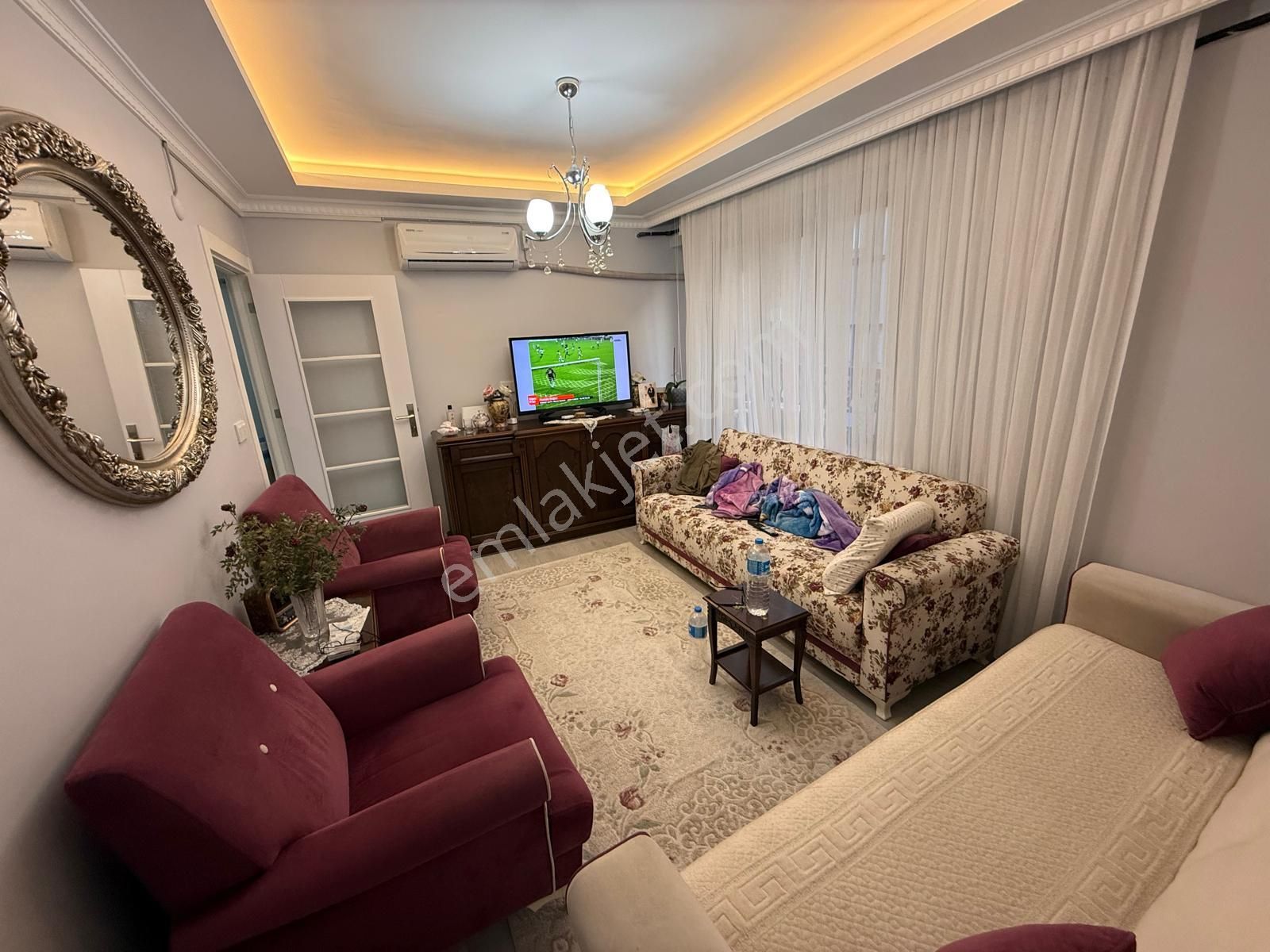 Tek Doğan'dan Beştelsizde Satılık 2+1köşe Başı Daire 2.kat