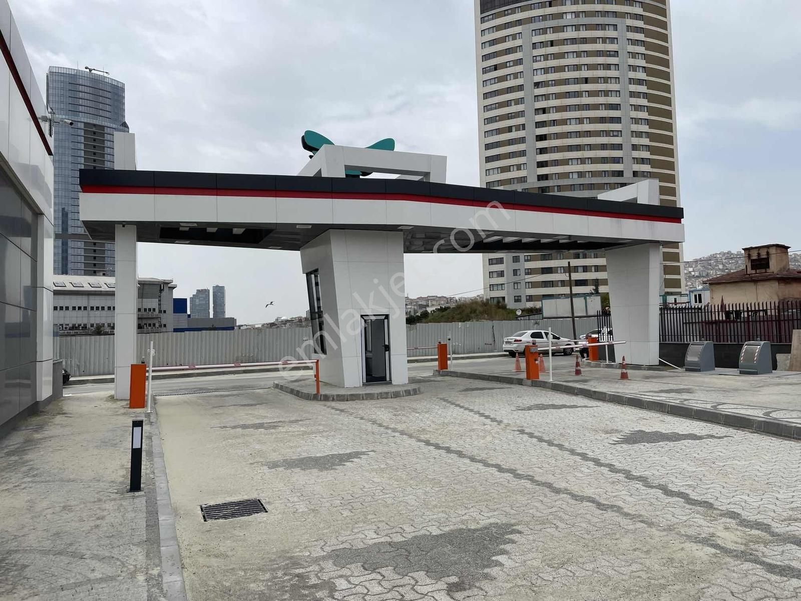 Kartal Bumerang Towers'da Kiralık Ofis Katı A Plas Fırsatt - Görsel 2