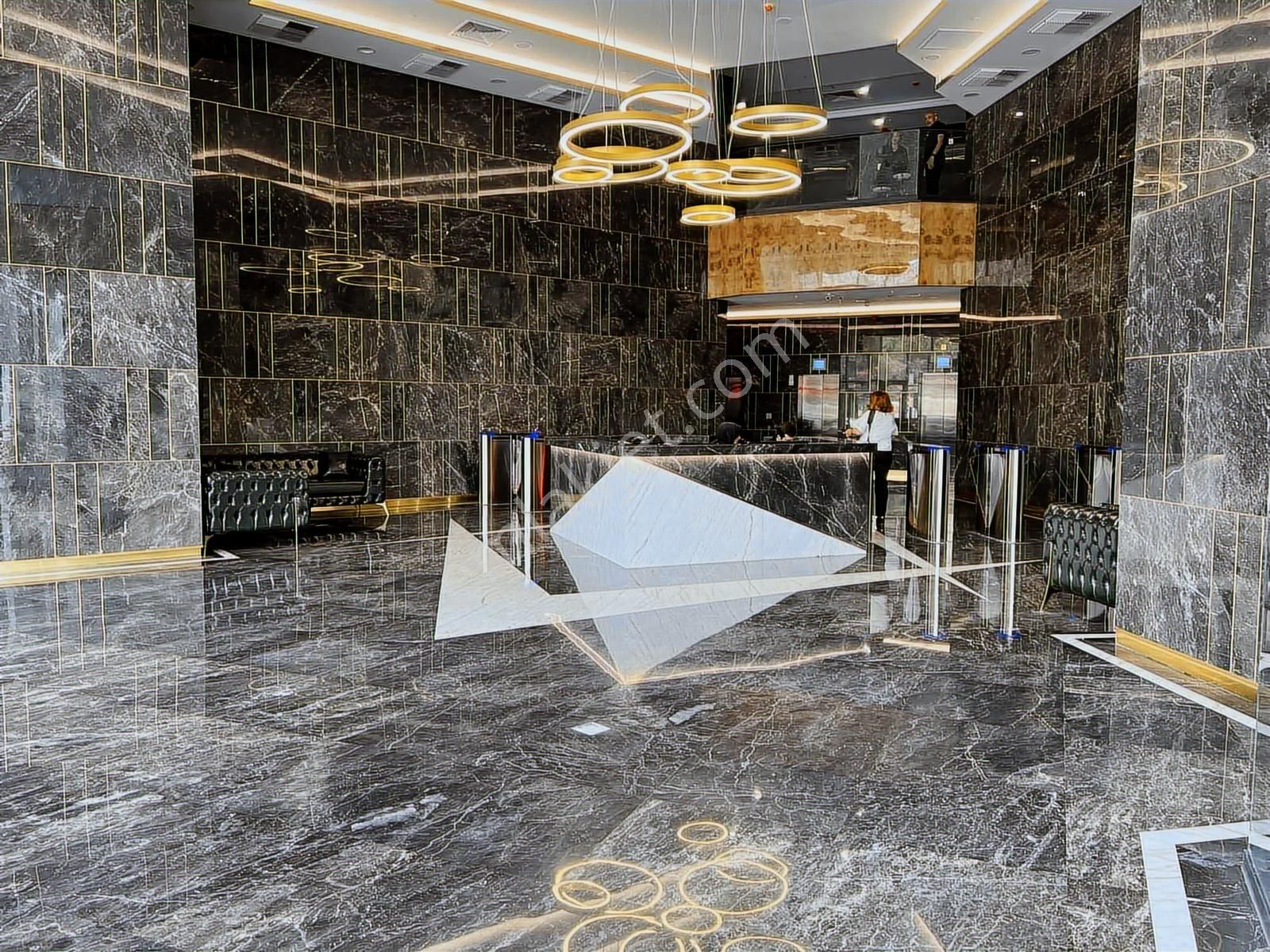 Kartal Bumerang Towers'da Kiralık Ofis Katı A Plas Fırsatt - Görsel 3