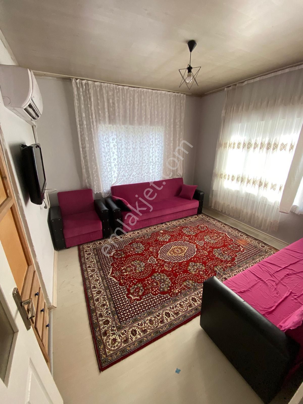 Tetik Emlaktan - Karacasu Yenice Merkez'de Bahçeli 2+1 Satılık Müstakil Ev