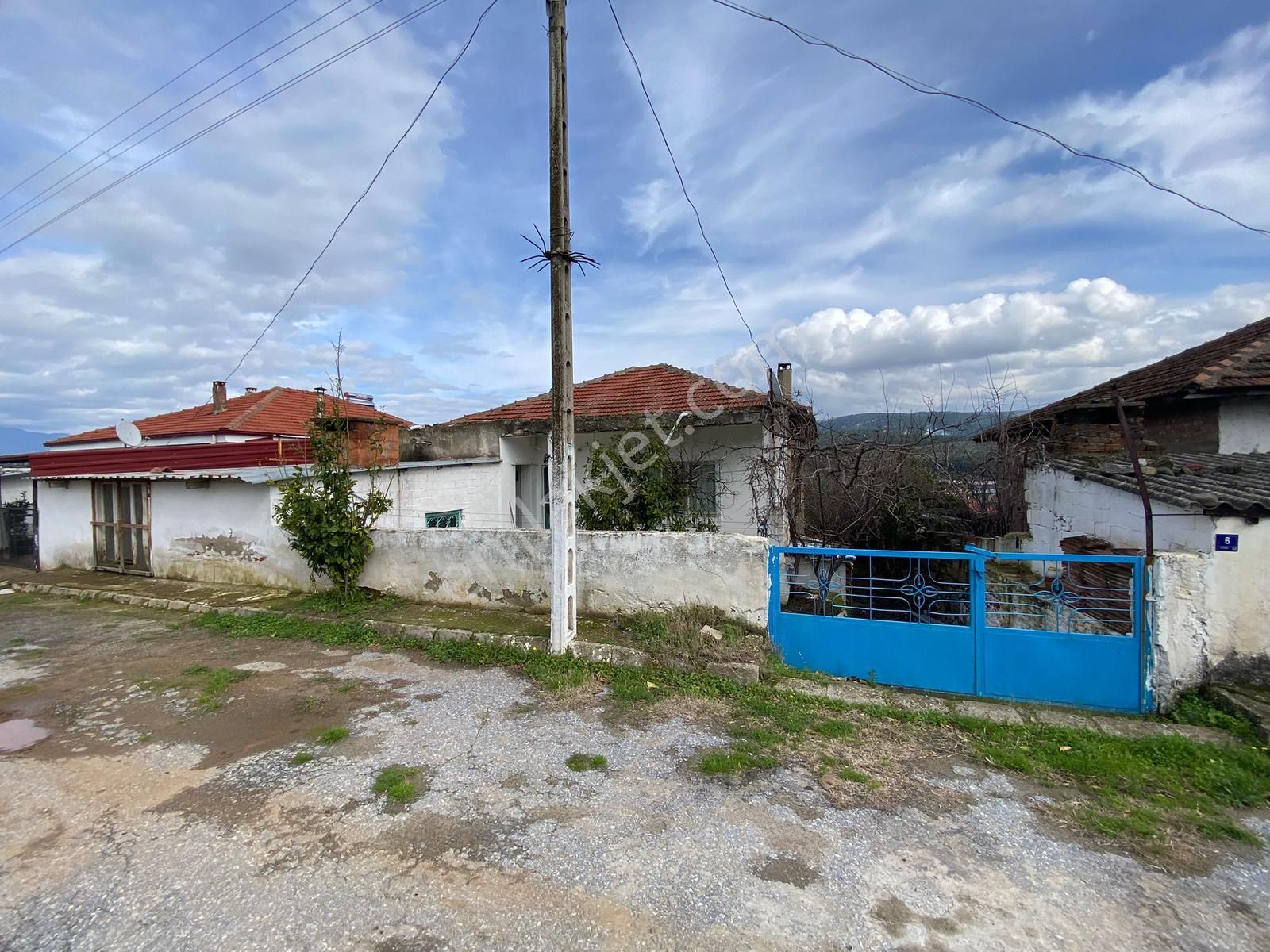 Tetik Emlaktan - Karacasu Yenice Merkez'de Bahçeli 2+1 Satılık Müstakil Ev - Görsel 5