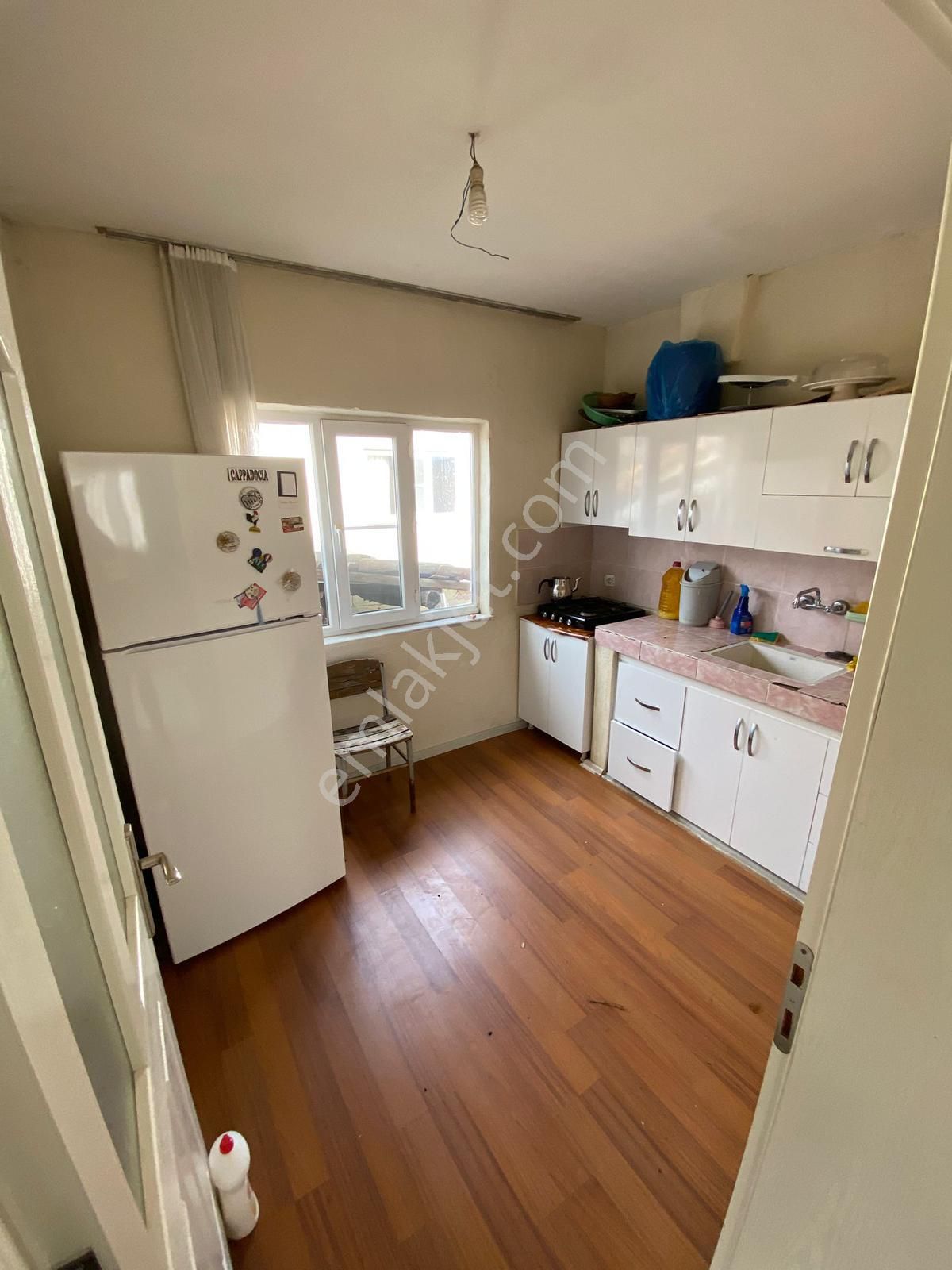 Tetik Emlaktan - Karacasu Yenice Merkez'de Bahçeli 2+1 Satılık Müstakil Ev - Görsel 11