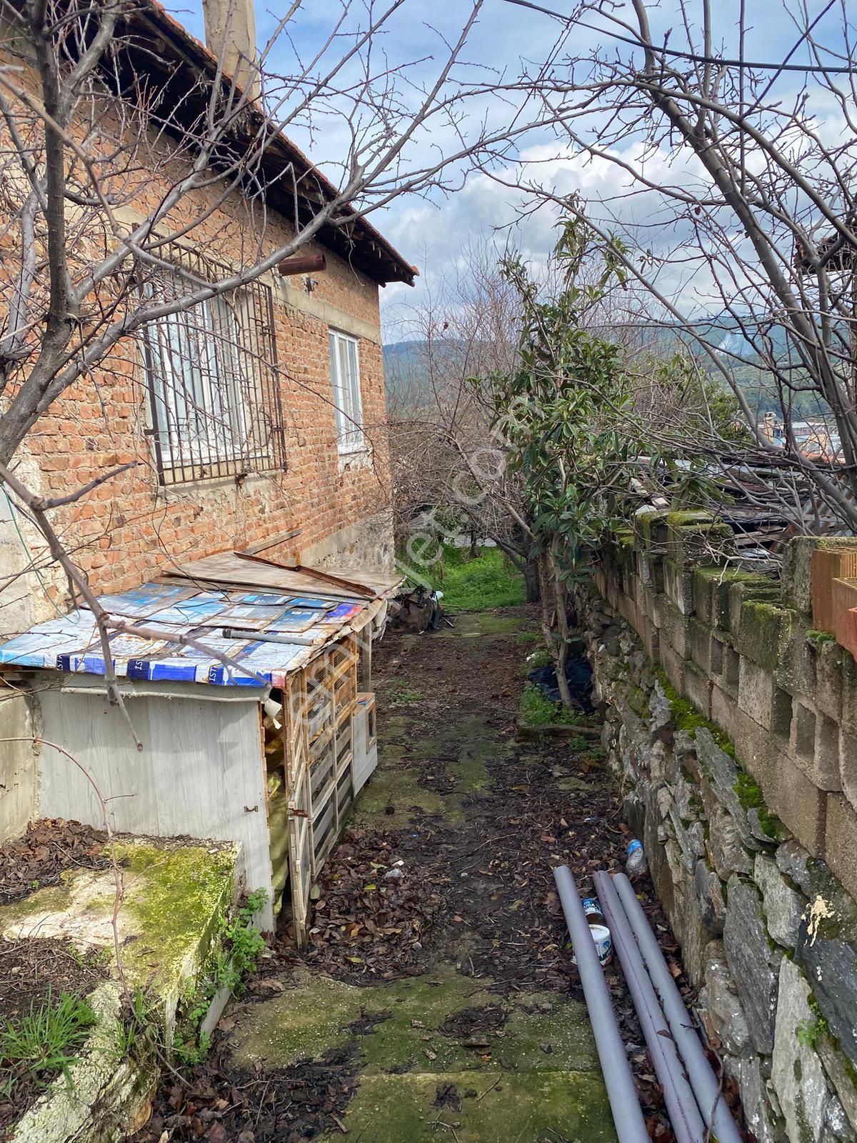 Tetik Emlaktan - Karacasu Yenice Merkez'de Bahçeli 2+1 Satılık Müstakil Ev - Görsel 8