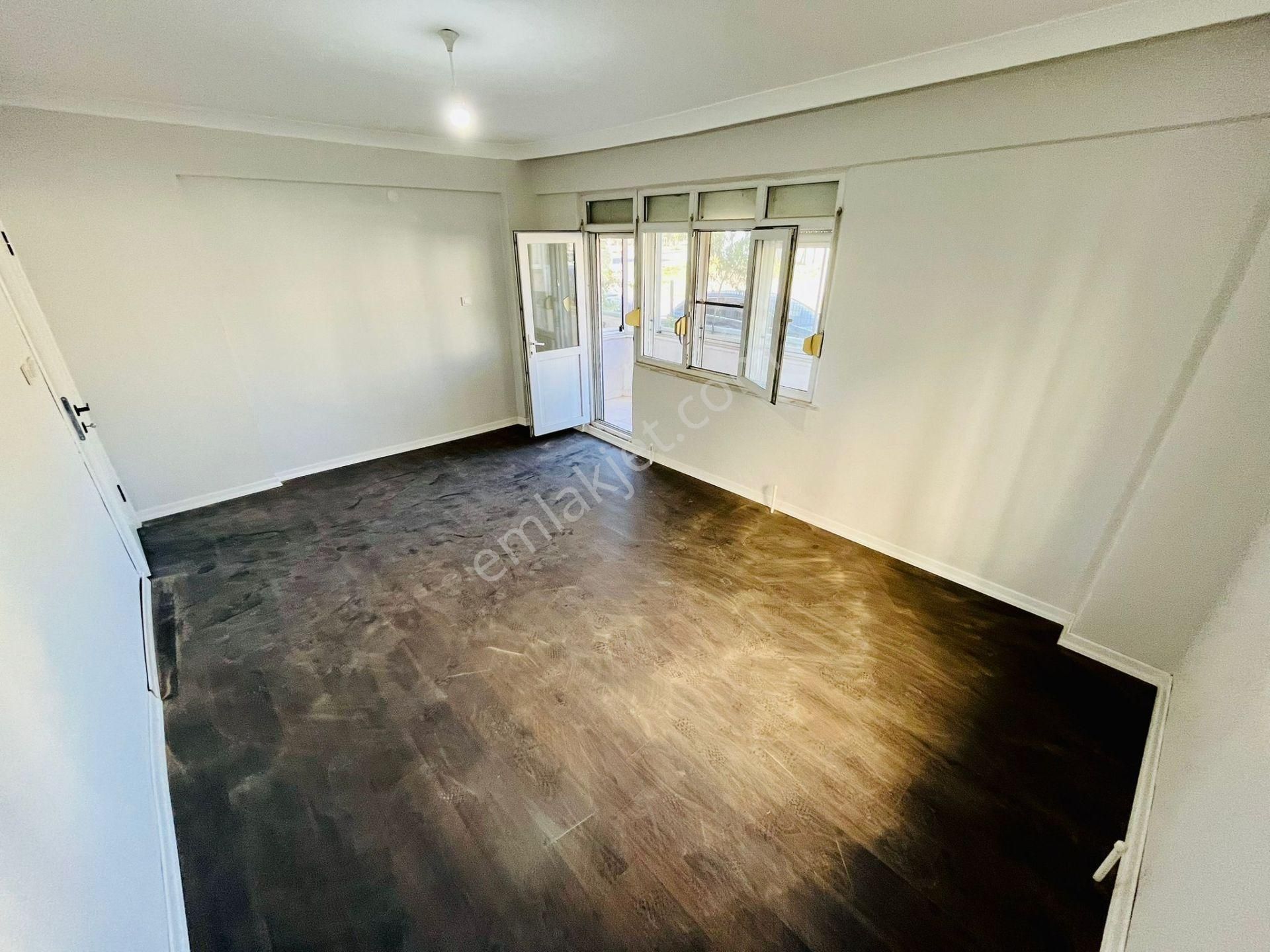 Yüksel'den Satılık Akçay Merkezde Bahçe Kullanımlı Ön Cephe 2+1 Lüx Daire - Görsel 26