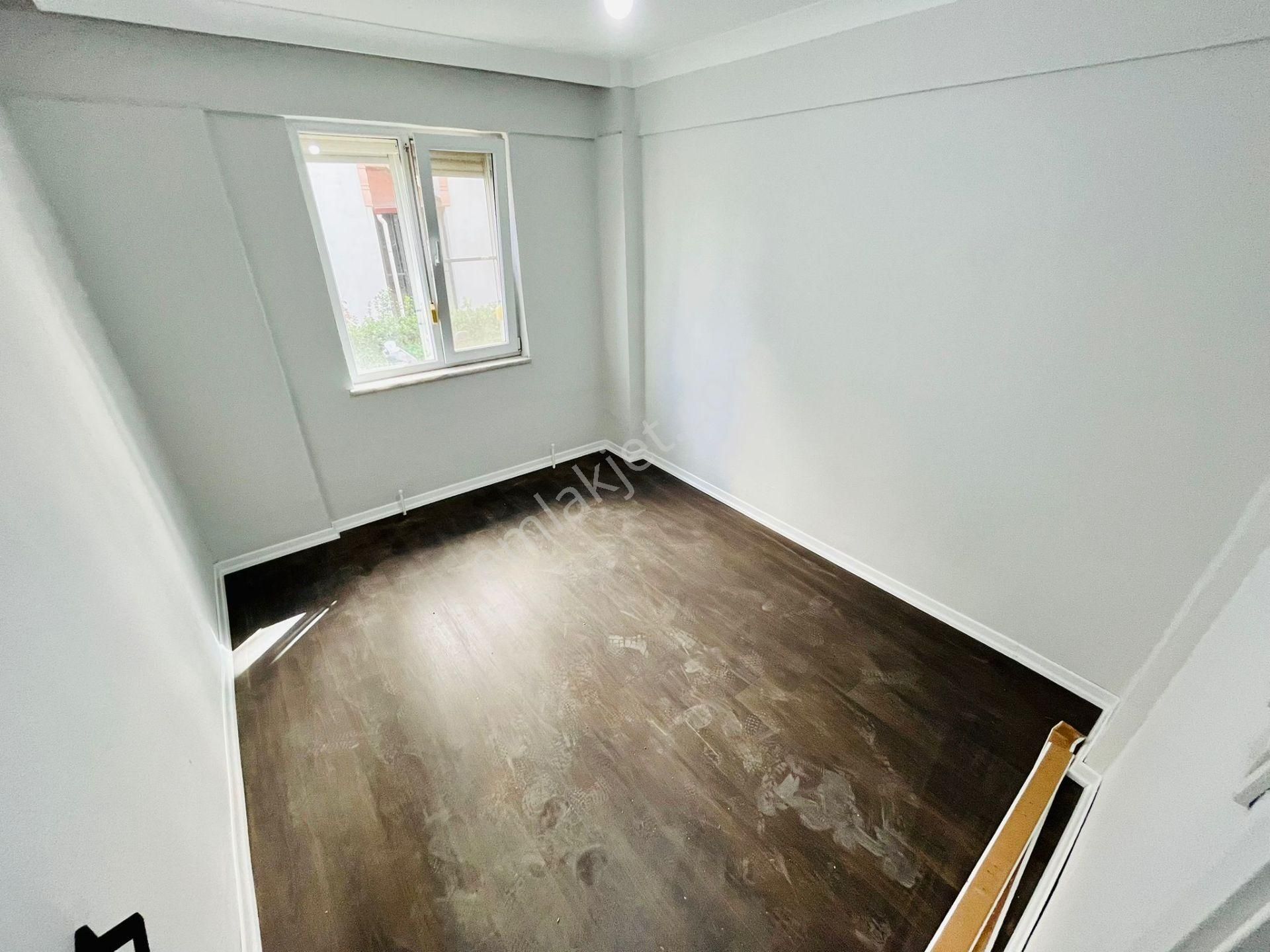 Yüksel'den Satılık Akçay Merkezde Bahçe Kullanımlı Ön Cephe 2+1 Lüx Daire - Görsel 15