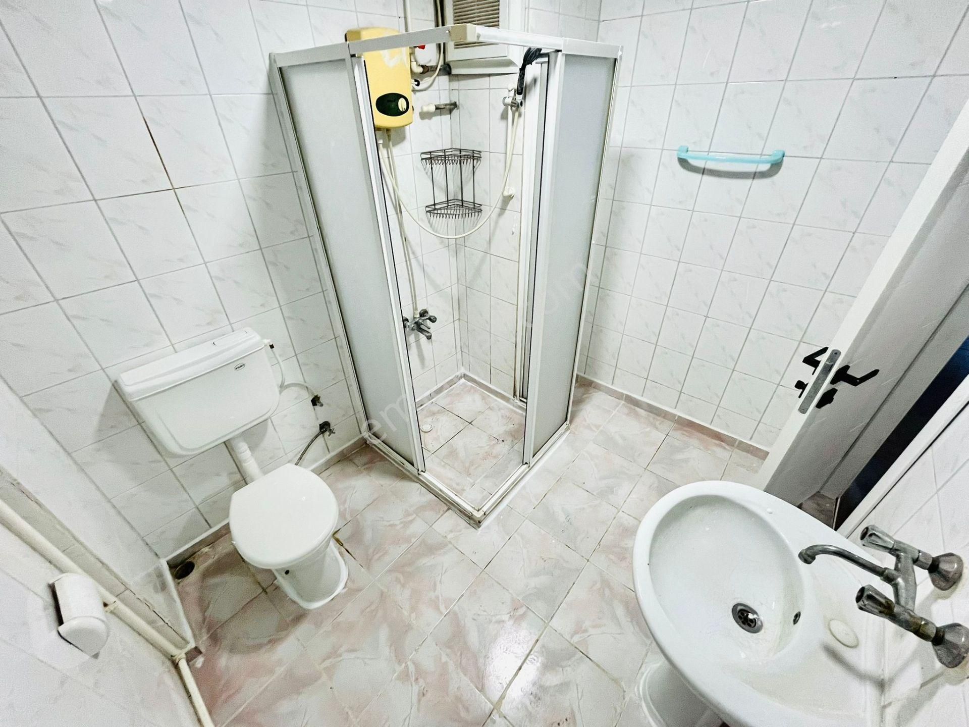 Yüksel'den Satılık Akçay Merkezde Bahçe Kullanımlı Ön Cephe 2+1 Lüx Daire - Görsel 10