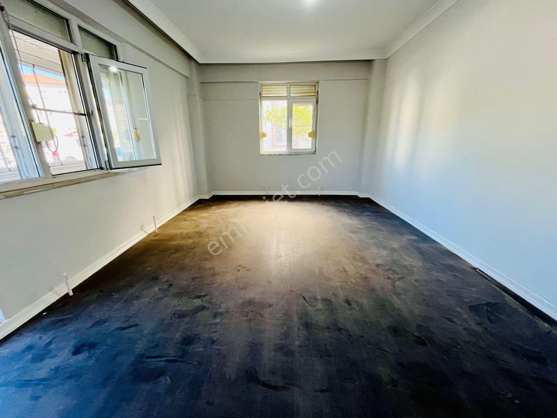 Yüksel'den Satılık Akçay Merkezde Bahçe Kullanımlı Ön Cephe 2+1 Lüx Daire - Görsel 20