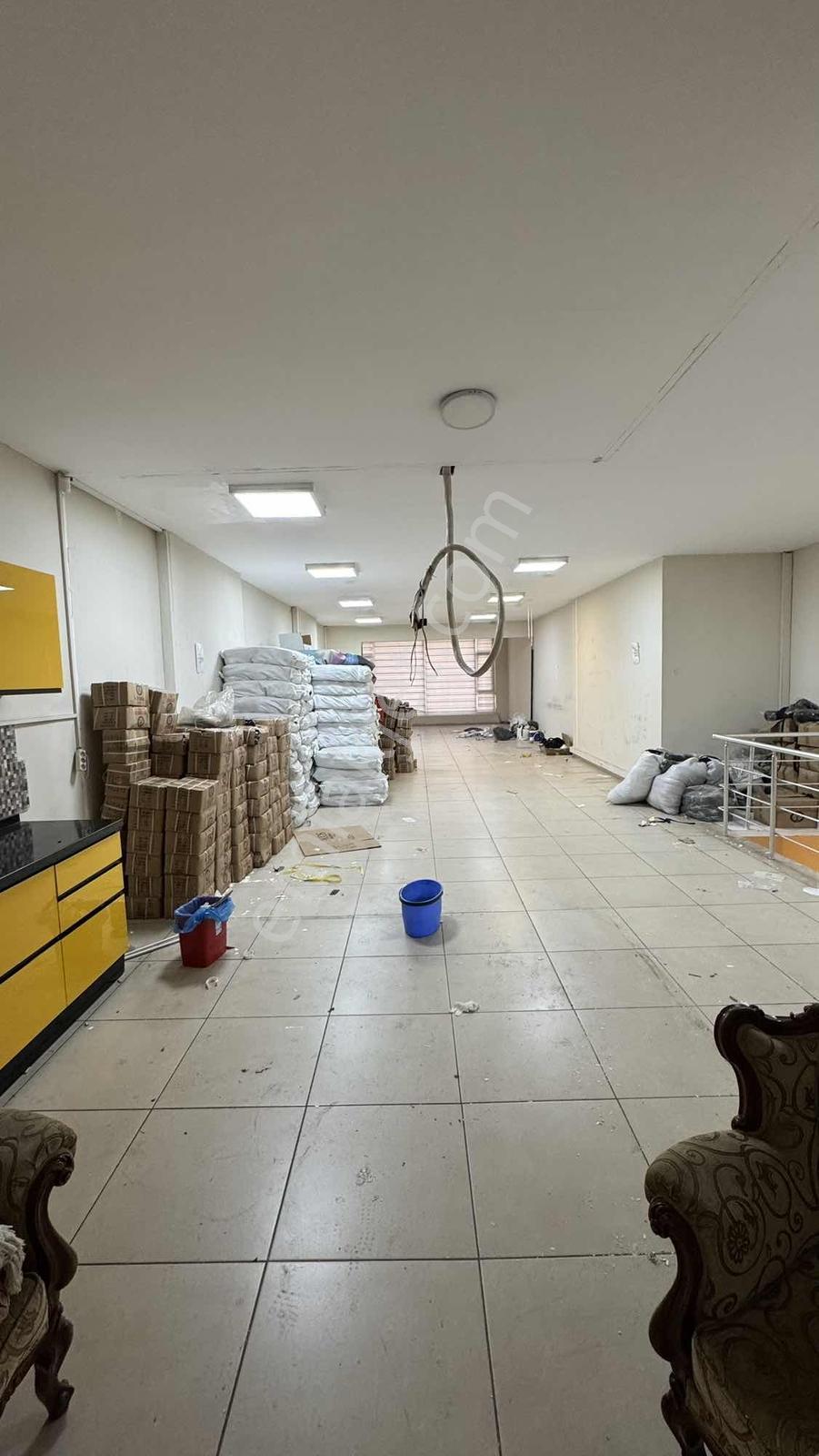 Çiğdem Emlak'tan Cadde Üzeri Kiralık Mağaza&dükkan 2 Katlı 280m2 - Görsel 16