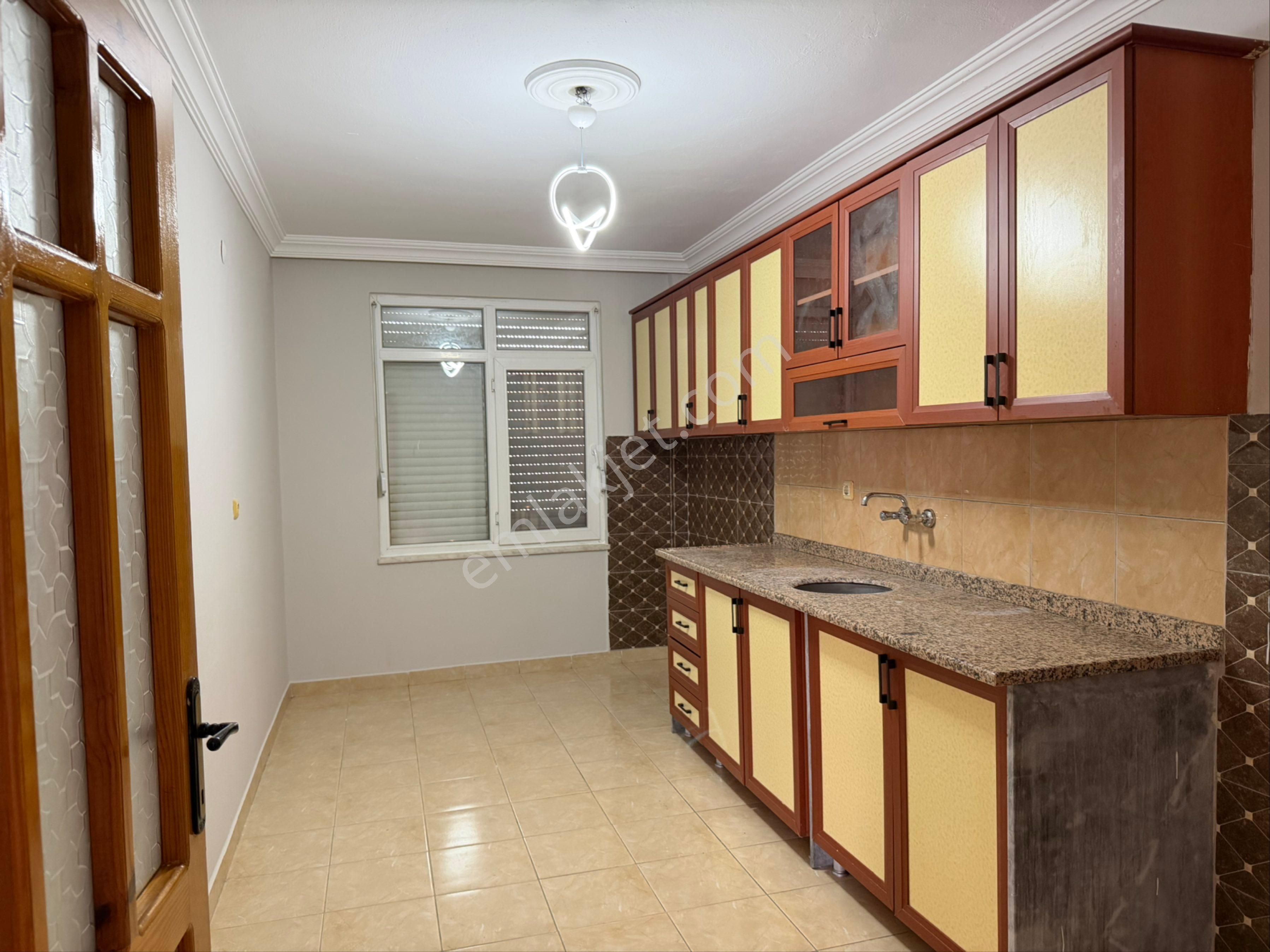 Alanya Konaklıda Kiralık 2+1 Ayrı Mutfak Daire