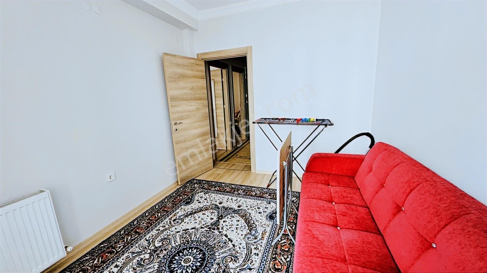 Yenifoça'da Havuzlu Site İçerisinde Kiralık 2+1 Eşyalı Daire - Görsel 20