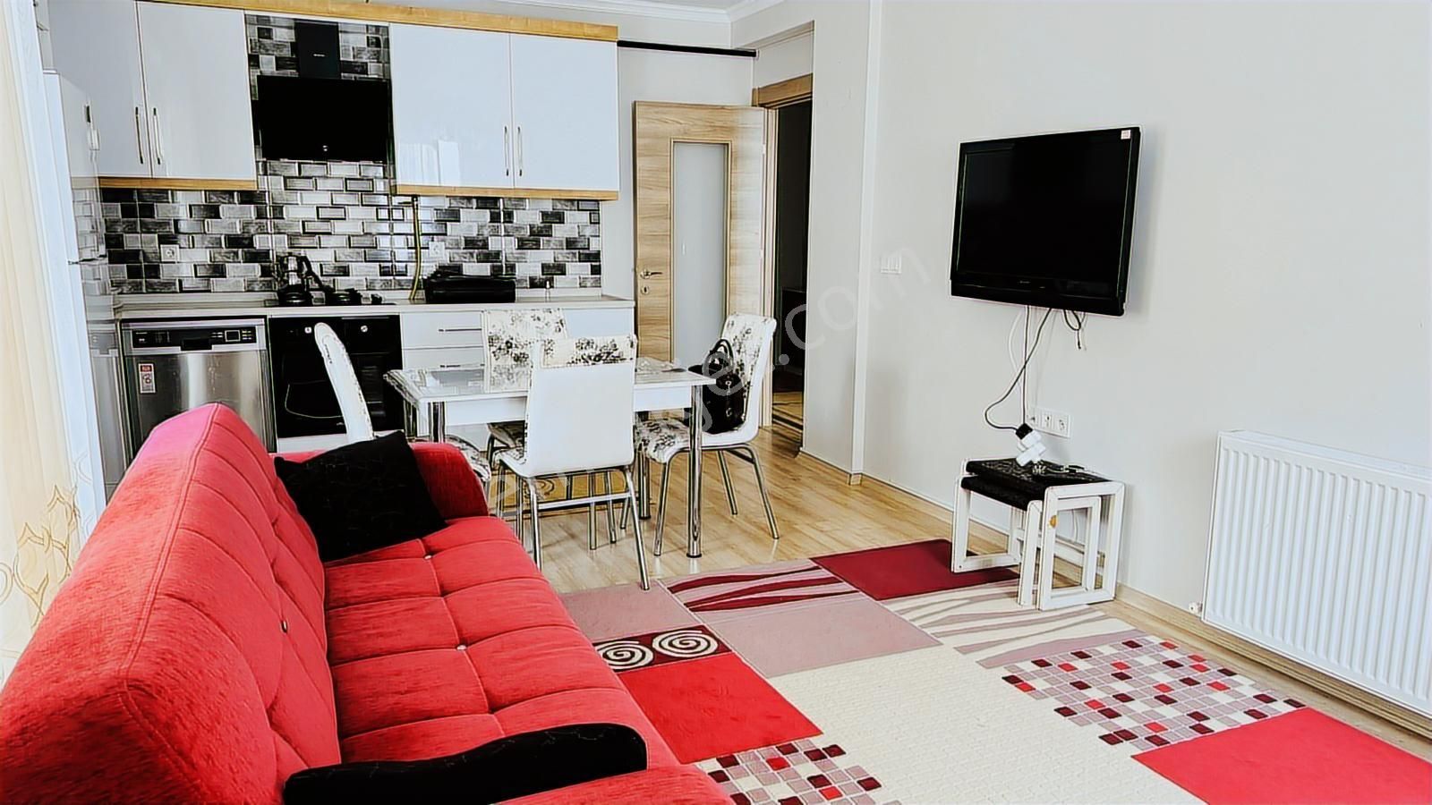 Yenifoça'da Havuzlu Site İçerisinde Kiralık 2+1 Eşyalı Daire - Görsel 33