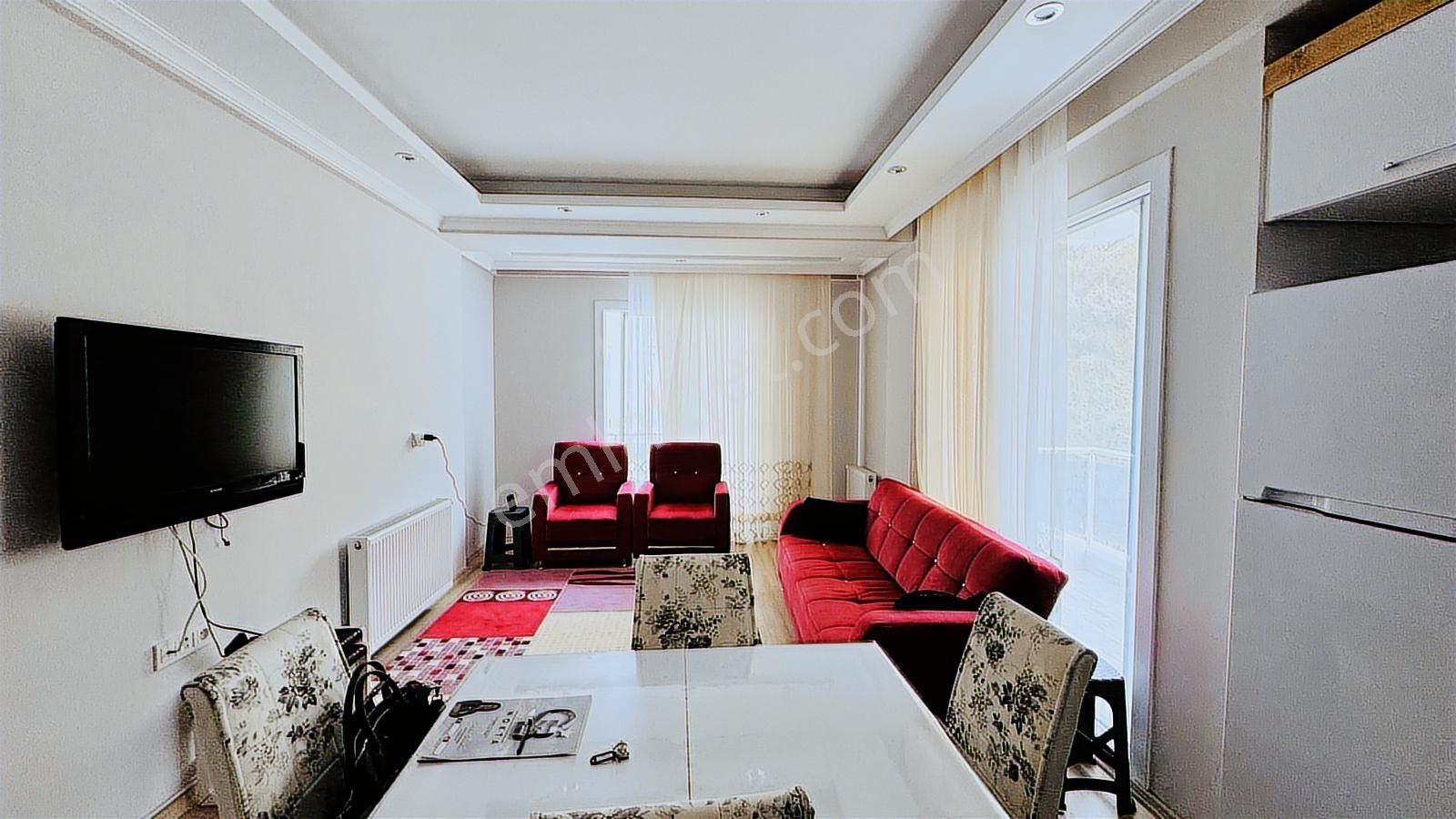 Yenifoça'da Havuzlu Site İçerisinde Kiralık 2+1 Eşyalı Daire - Görsel 19